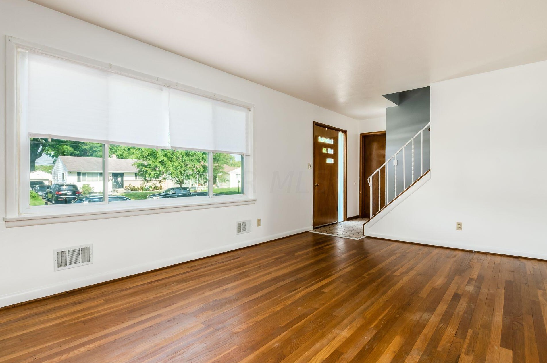 1494 Ave Dr, Columbus OH 43227-3262 exterior