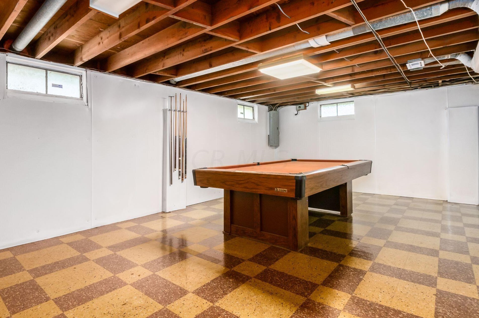 1494 Ave Dr, Columbus OH 43227-3262 exterior