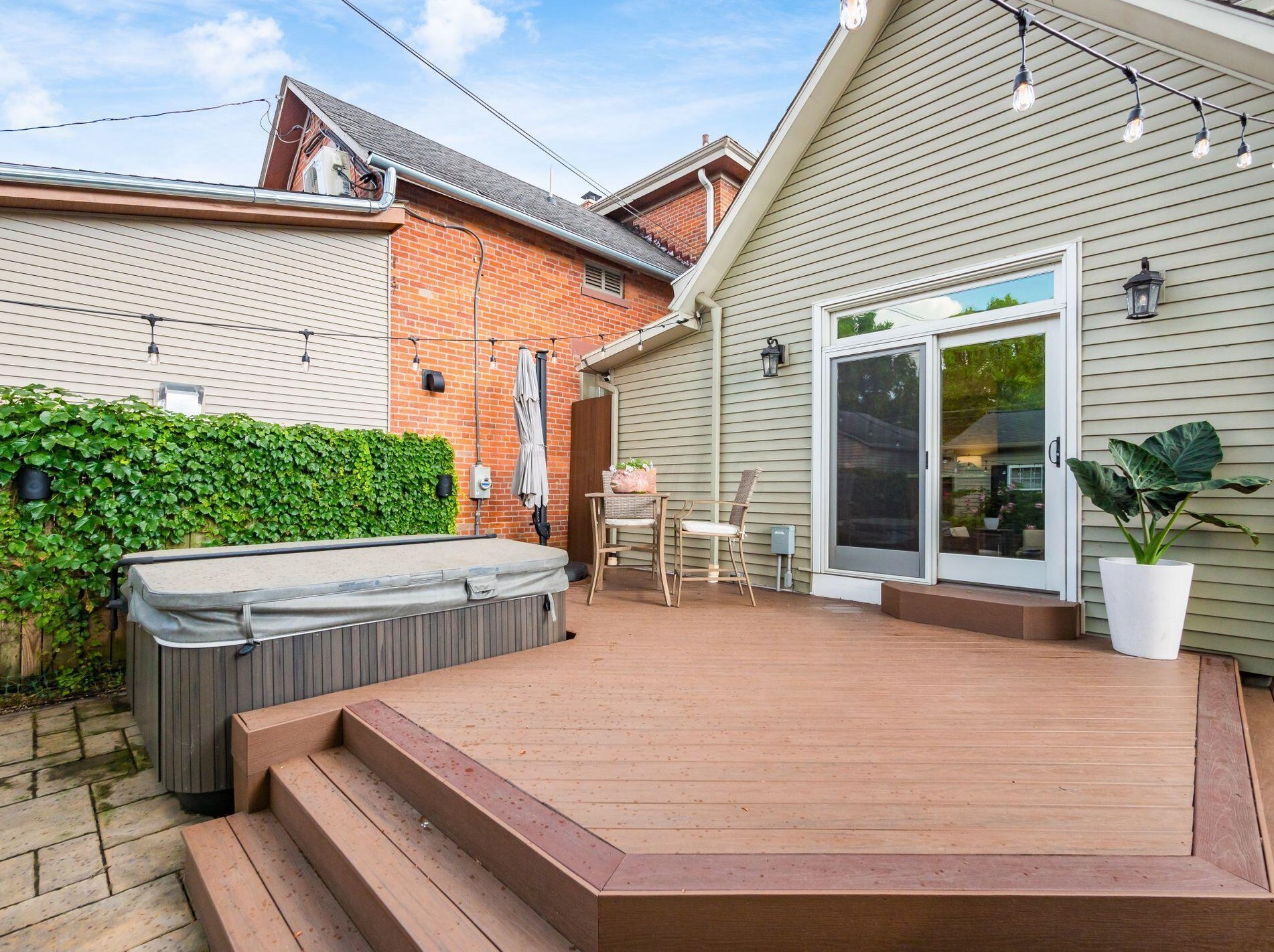 324 Reinhard Ave, Columbus OH  43206-2777 exterior