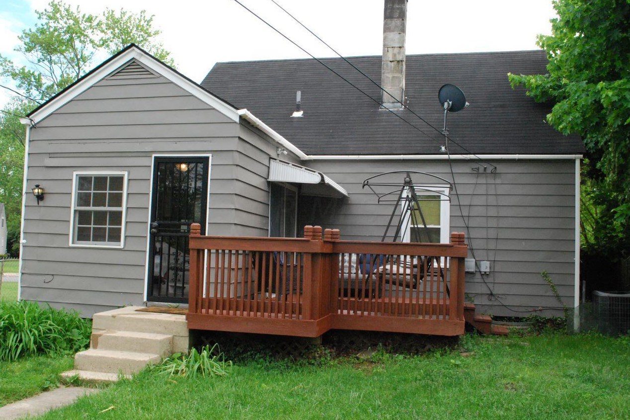 2186 Argyle Dr, Columbus, OH 43219-1266