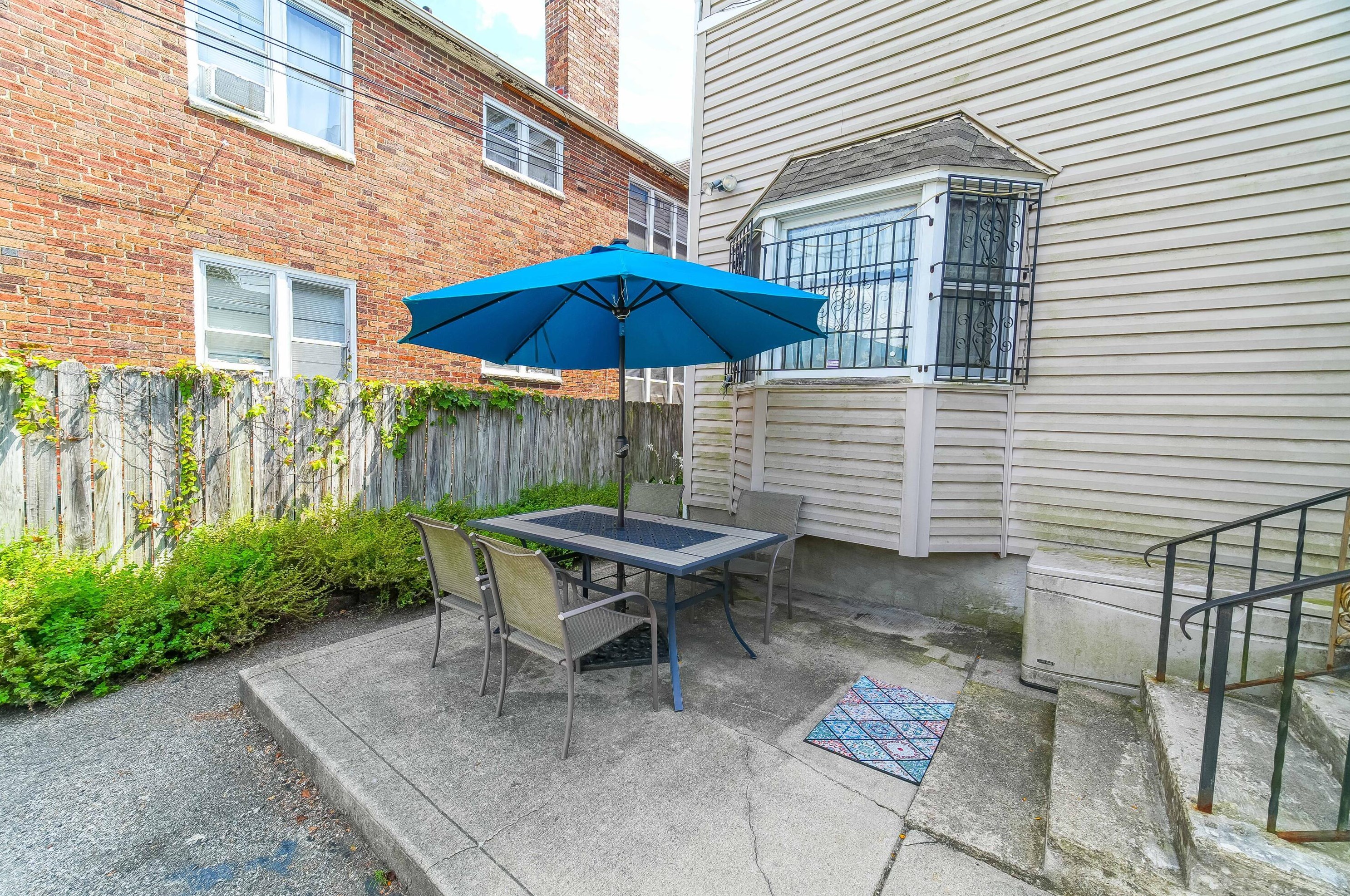 1792 Long St, Columbus OH  43203-2060 exterior