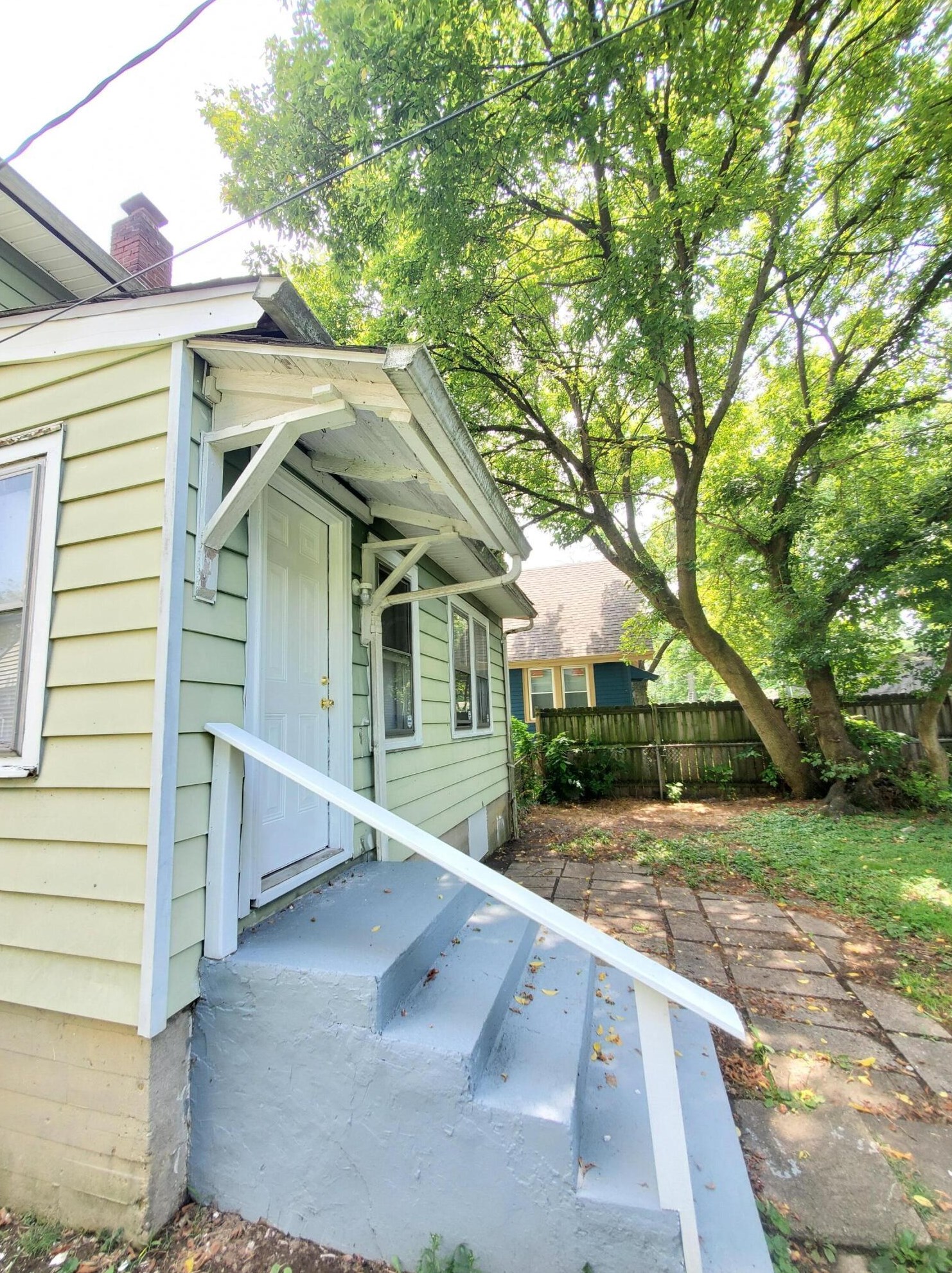 625 Oakley Ave, Columbus, OH 43204-2920