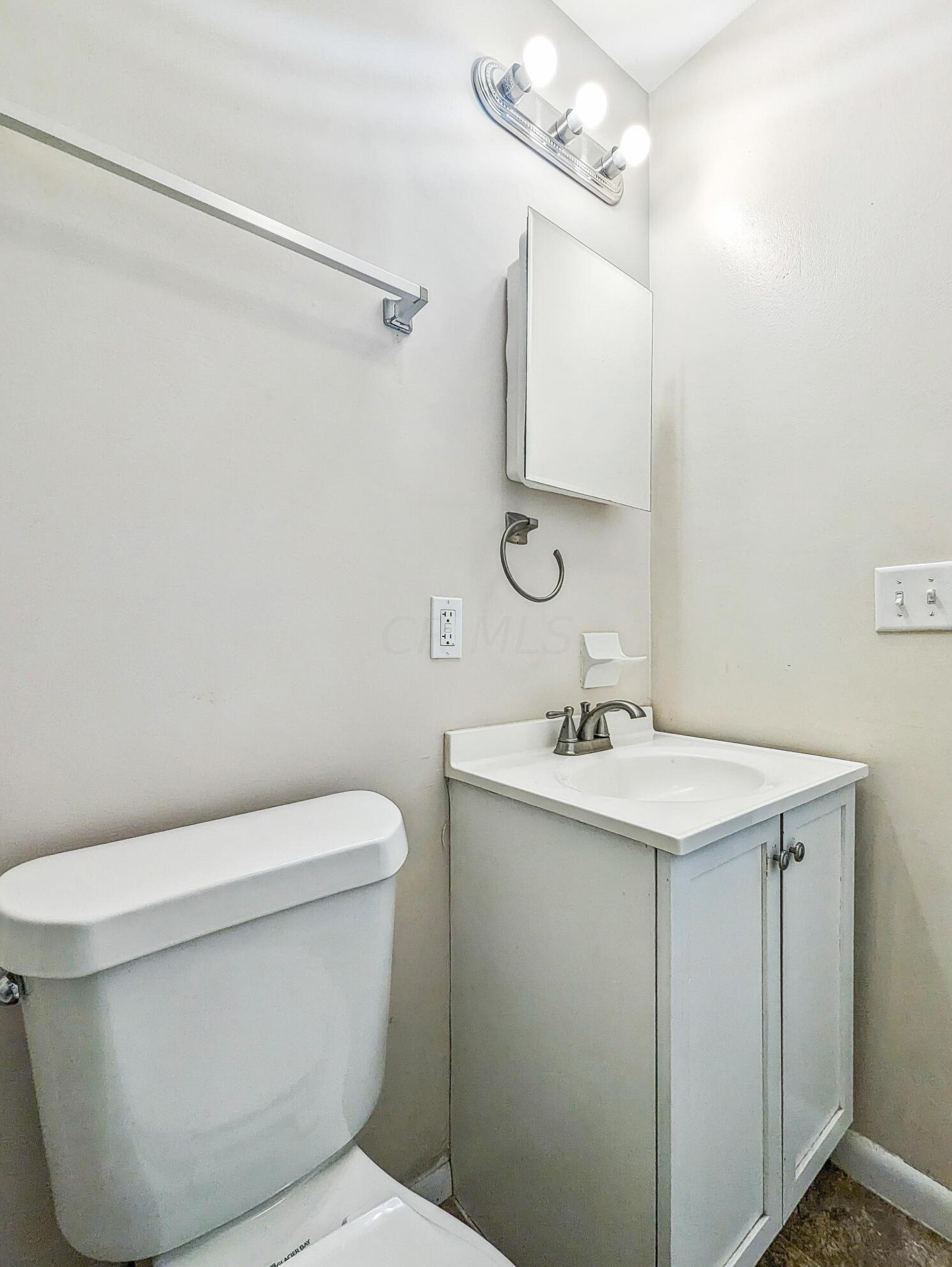 3612 Noe Bixby Rd, Columbus OH 43232-6100 exterior