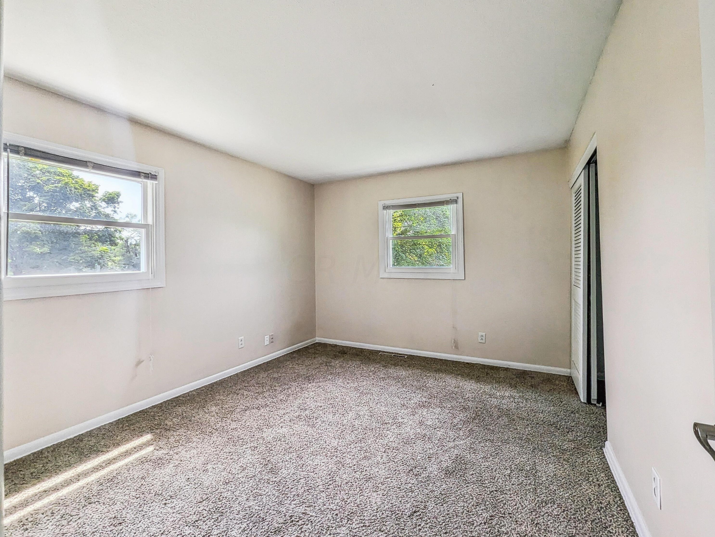 3612 Noe Bixby Rd, Columbus OH 43232-6100 exterior