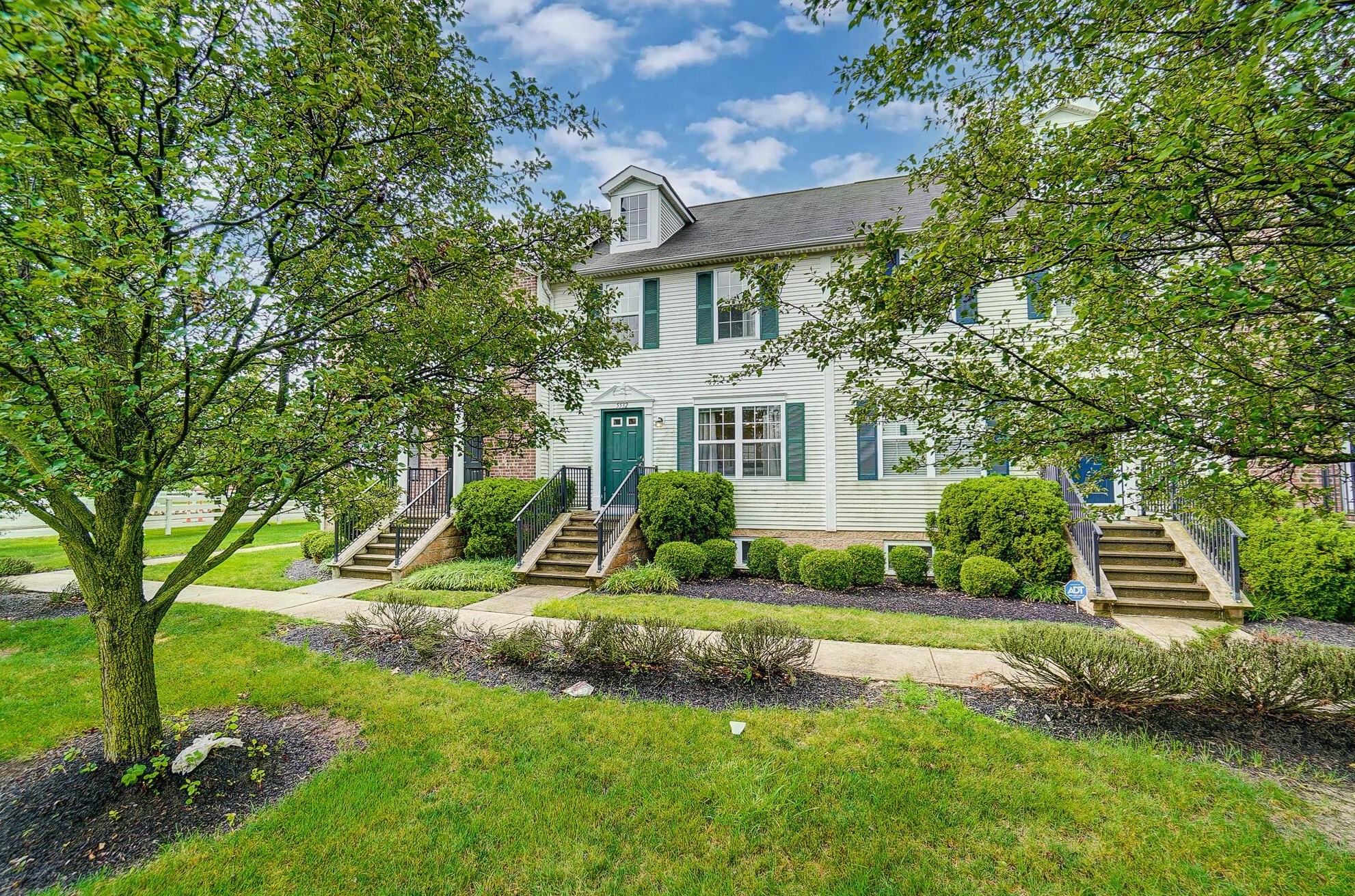 5532 Waldwick, Columbus, OH 43228-9373