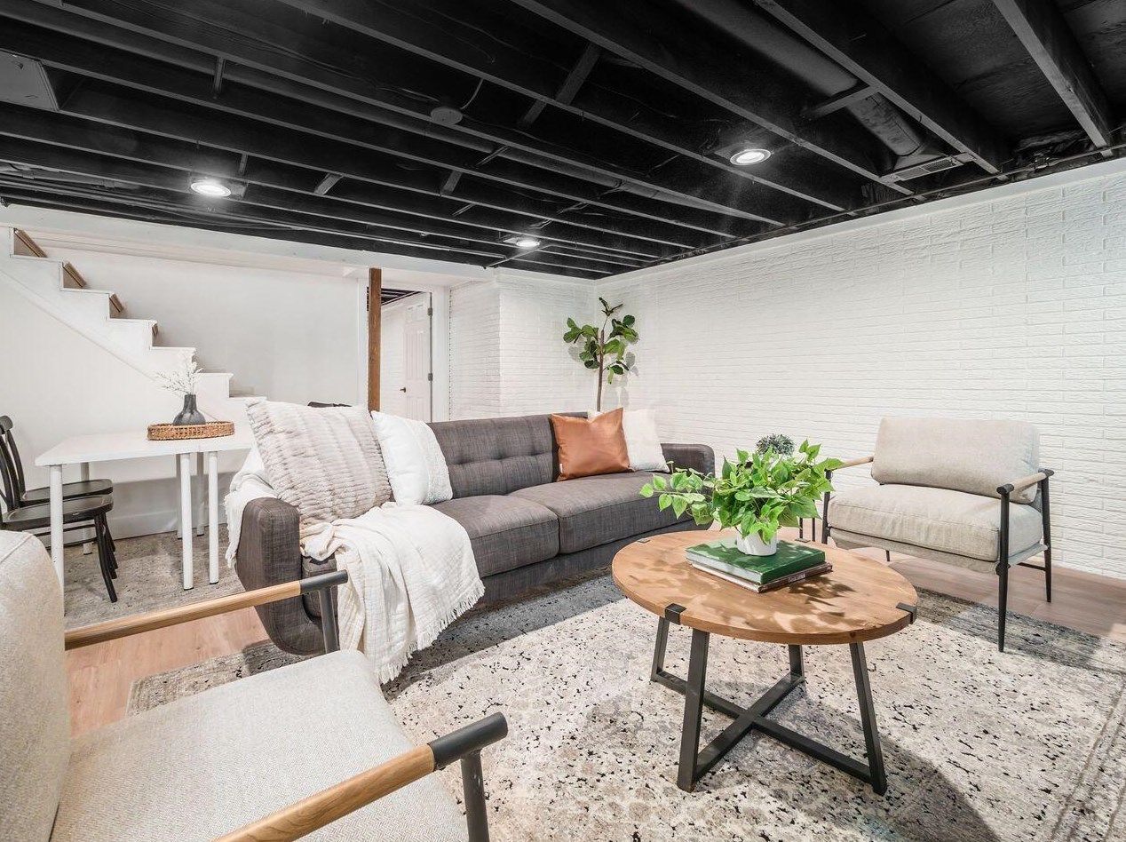 7603 Satterfield Rd, Columbus OH 43235-4552 exterior