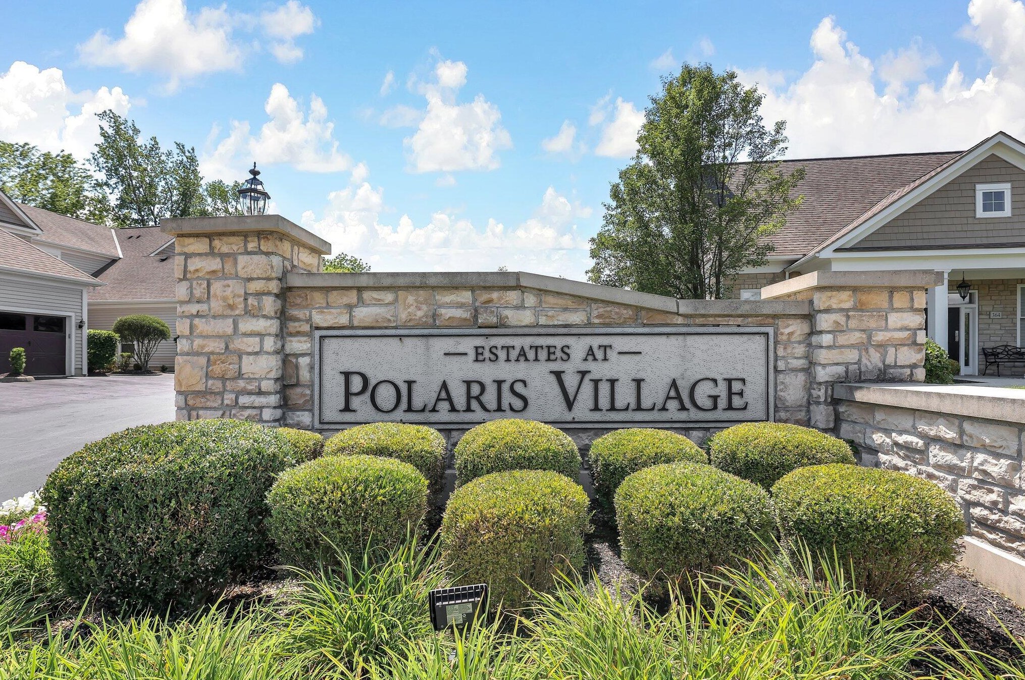 385 Westgreen Ln, Westerville, OH 43082-6075