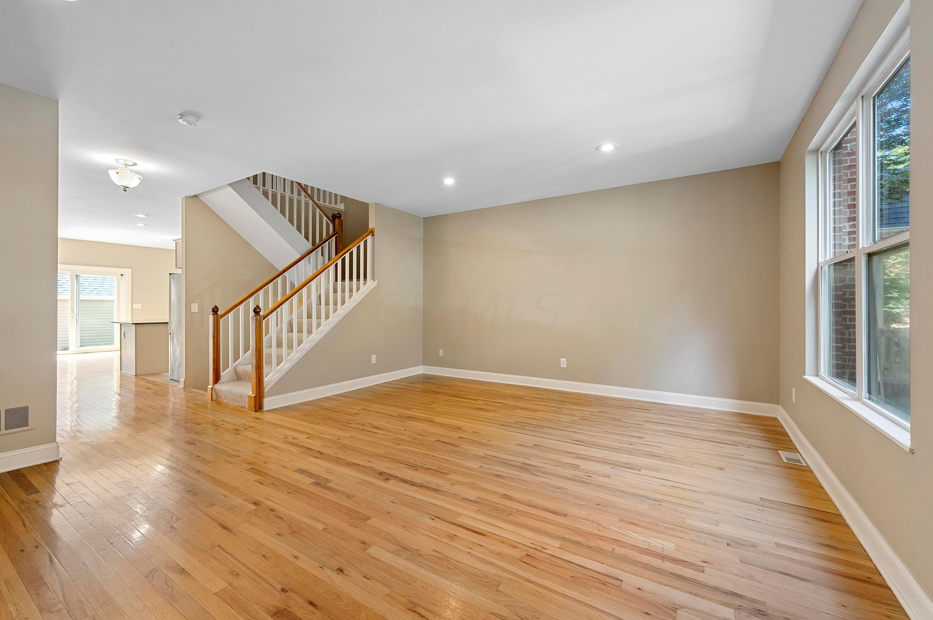 1087 Michigan Ave, Columbus OH  43201-3333 exterior