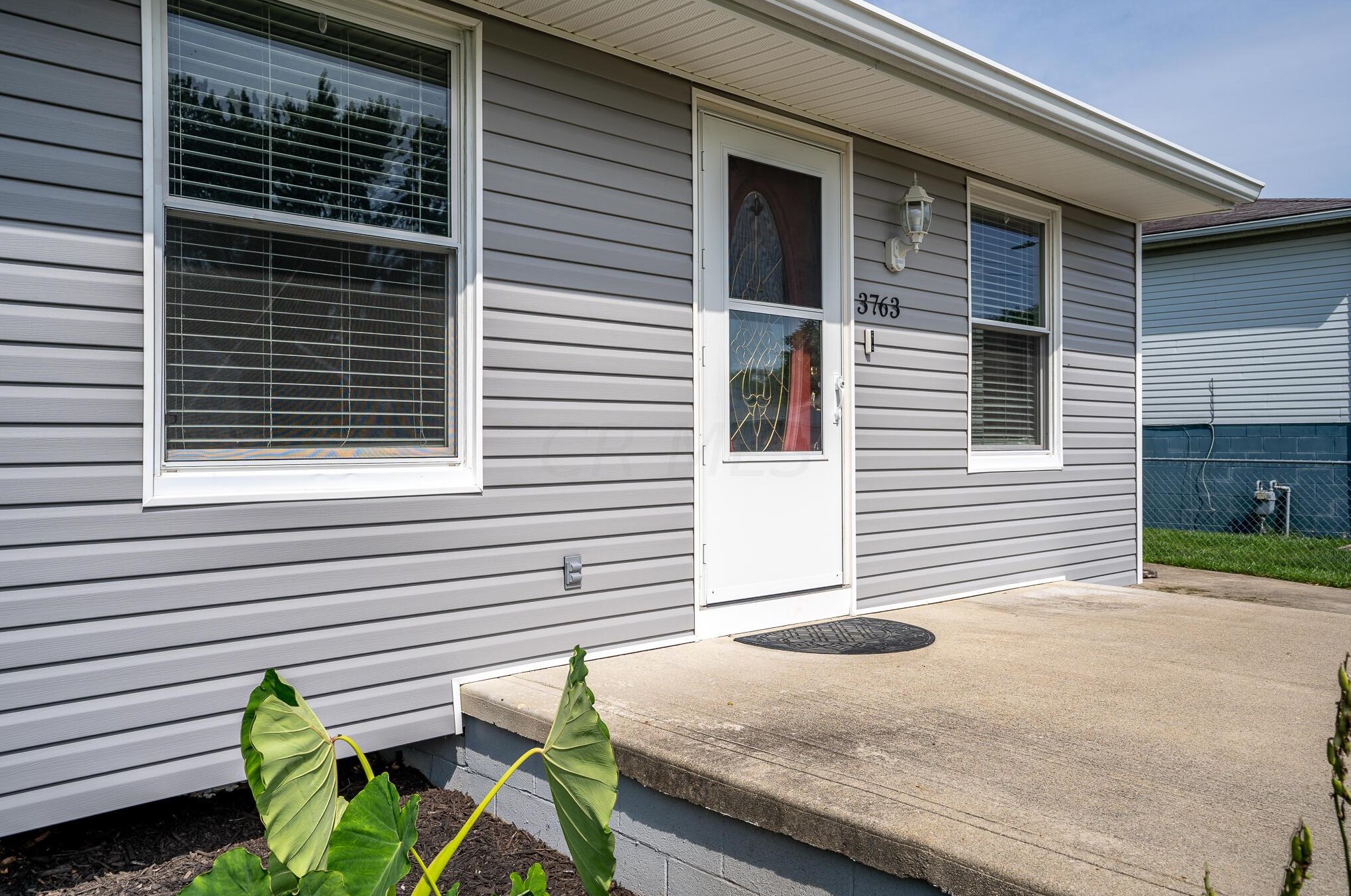3763 Amwell Rd, Columbus, OH 43207-4148