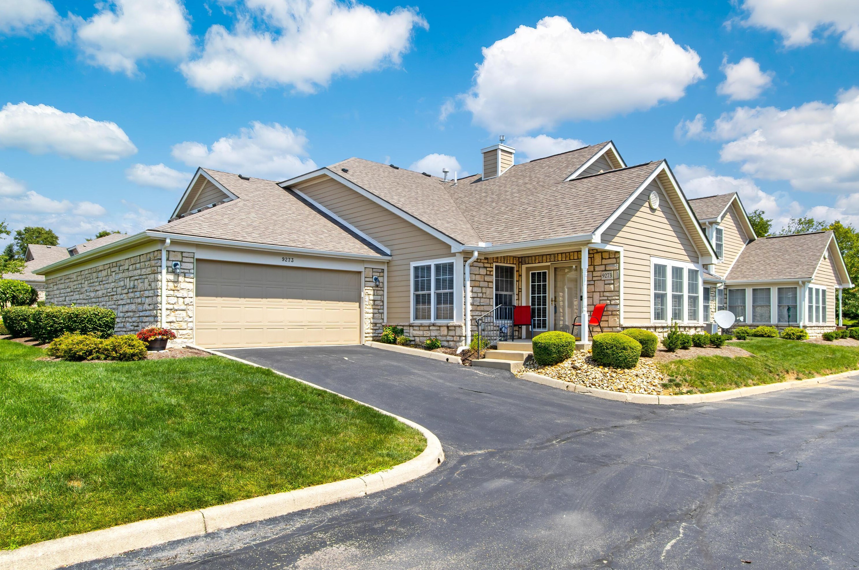 9273 Tenby Dr, Columbus, OH 43240-6103