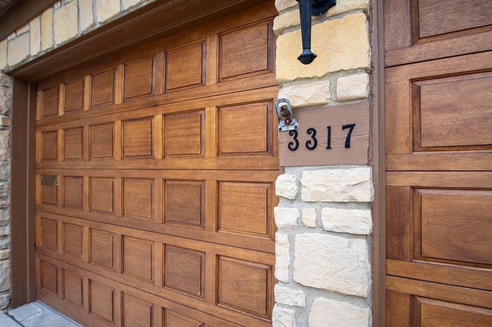 3317 Mansion Way, Columbus OH 43221-1580 exterior