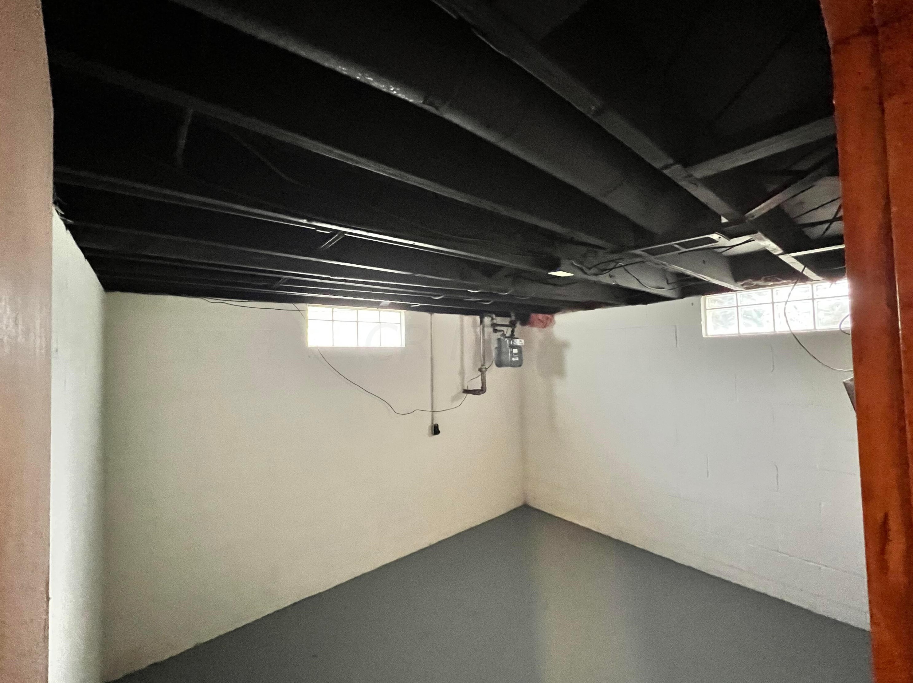 3730 Mcguffey Rd, Columbus OH 43211-2023 exterior