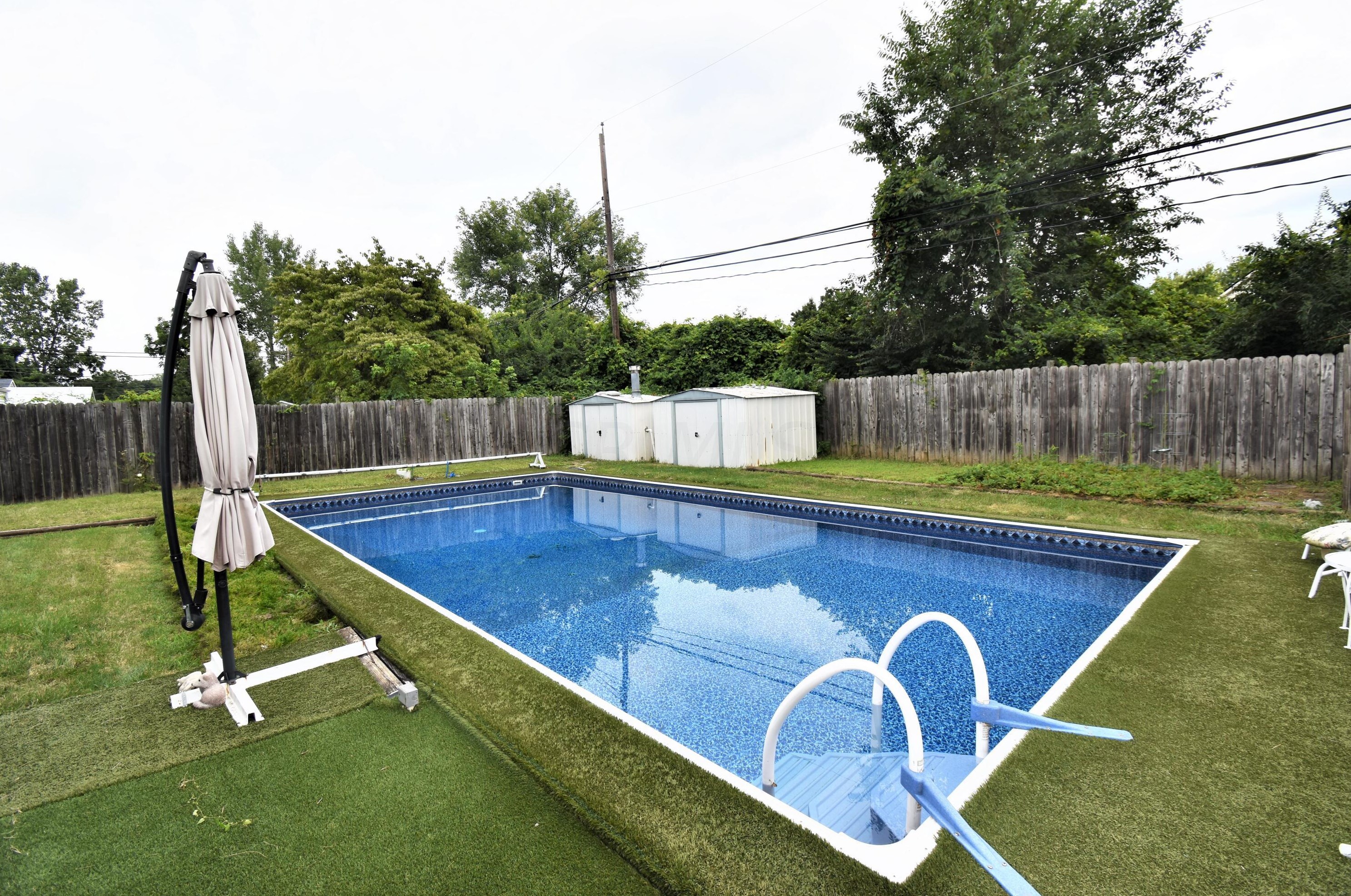 3414 Graystone, Columbus OH 43232-6135 exterior