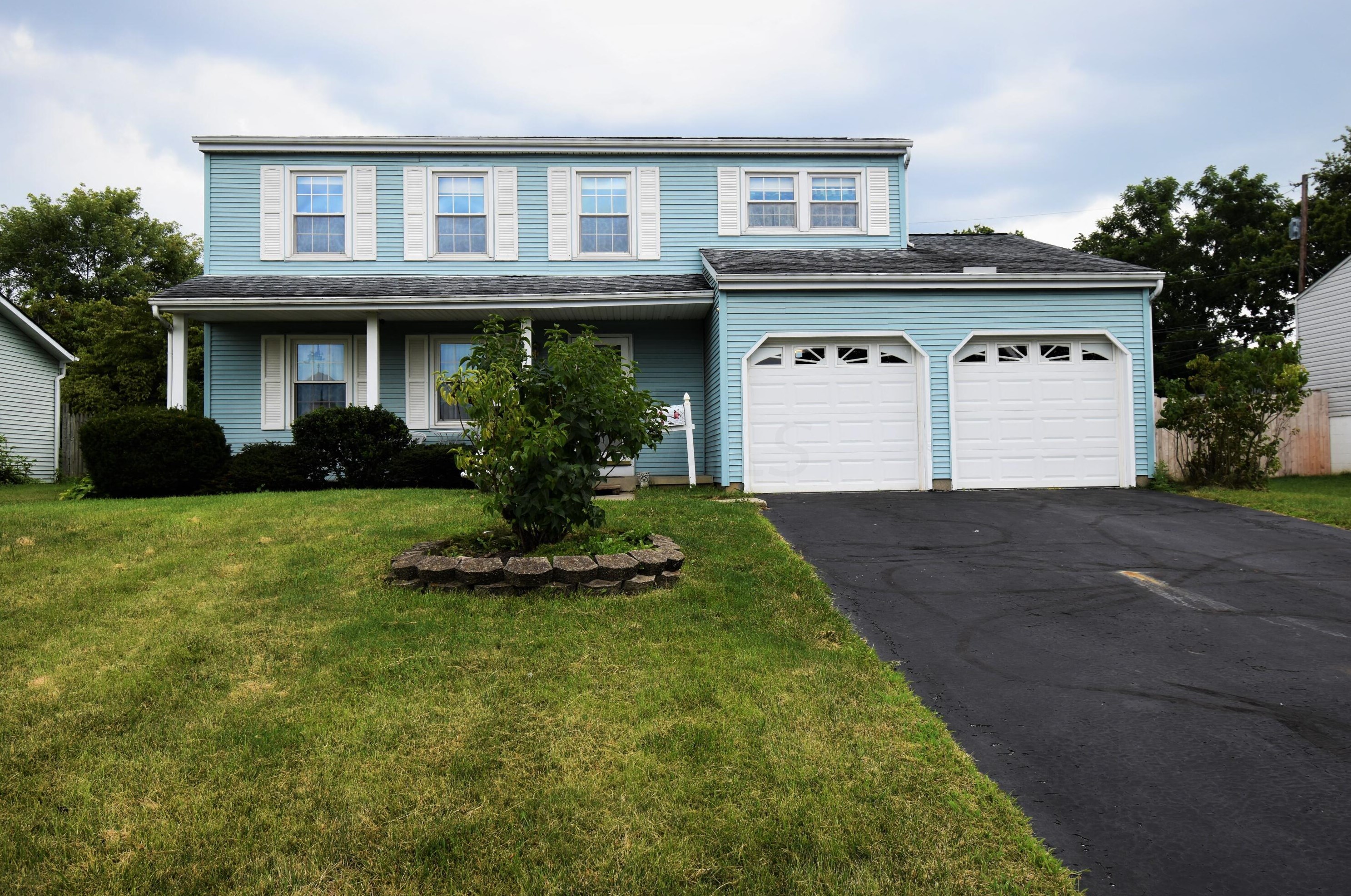 3414 Graystone Dr, Columbus, OH 43232-6133
