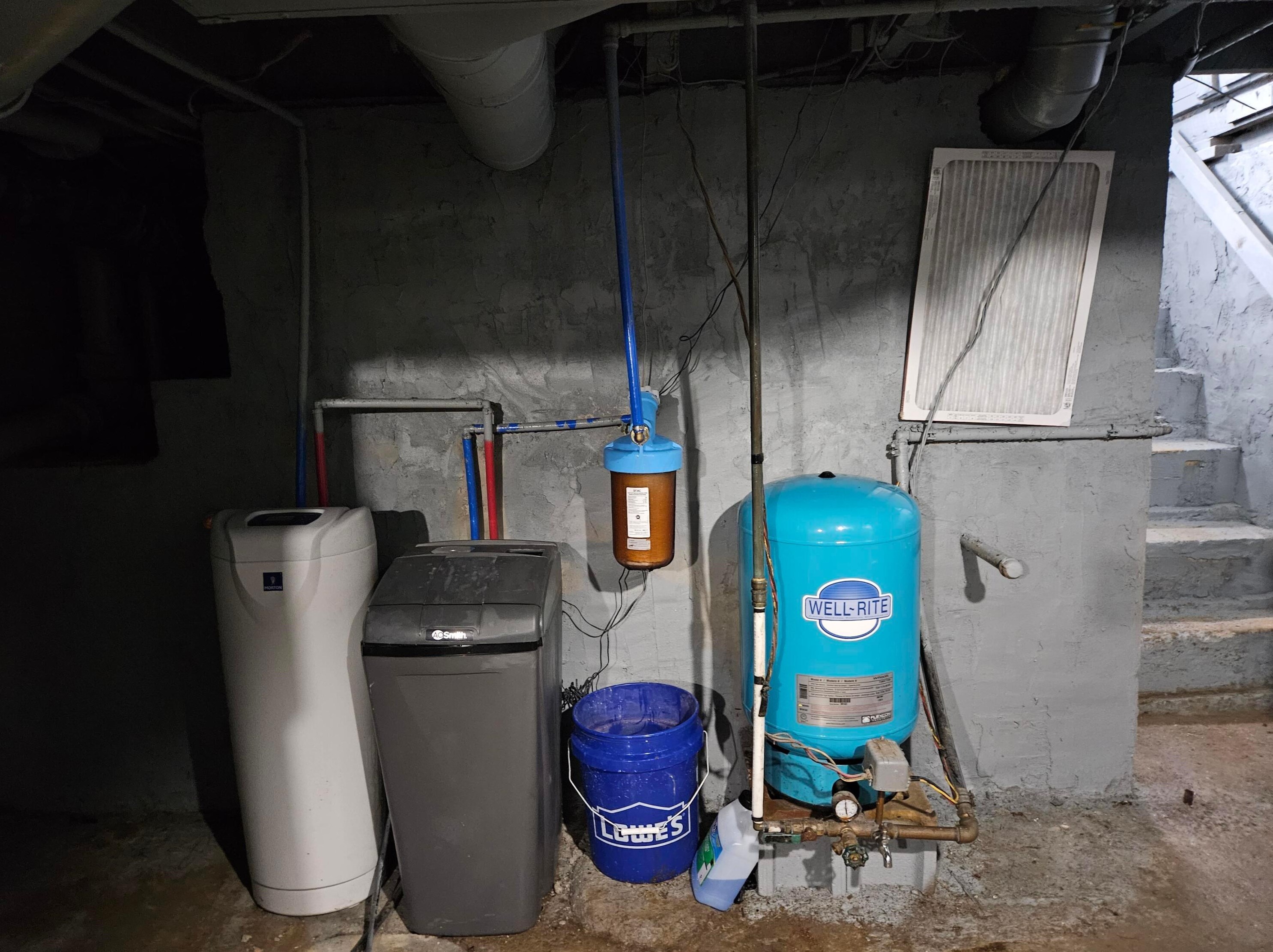 1280 Marquette Dr, Lancaster OH 43130-8881 exterior