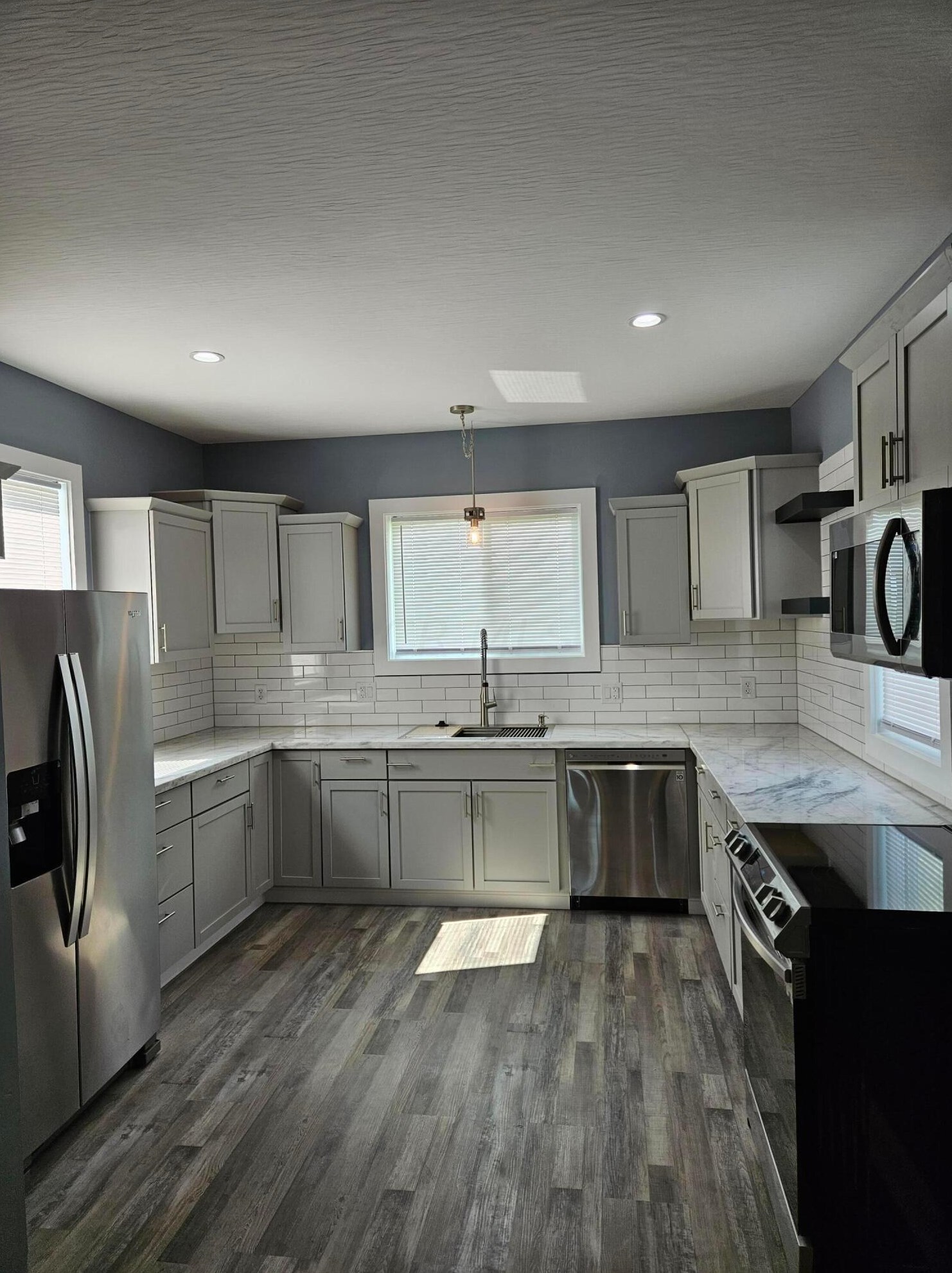 1280 Marquette Dr, Lancaster OH 43130-8881 exterior