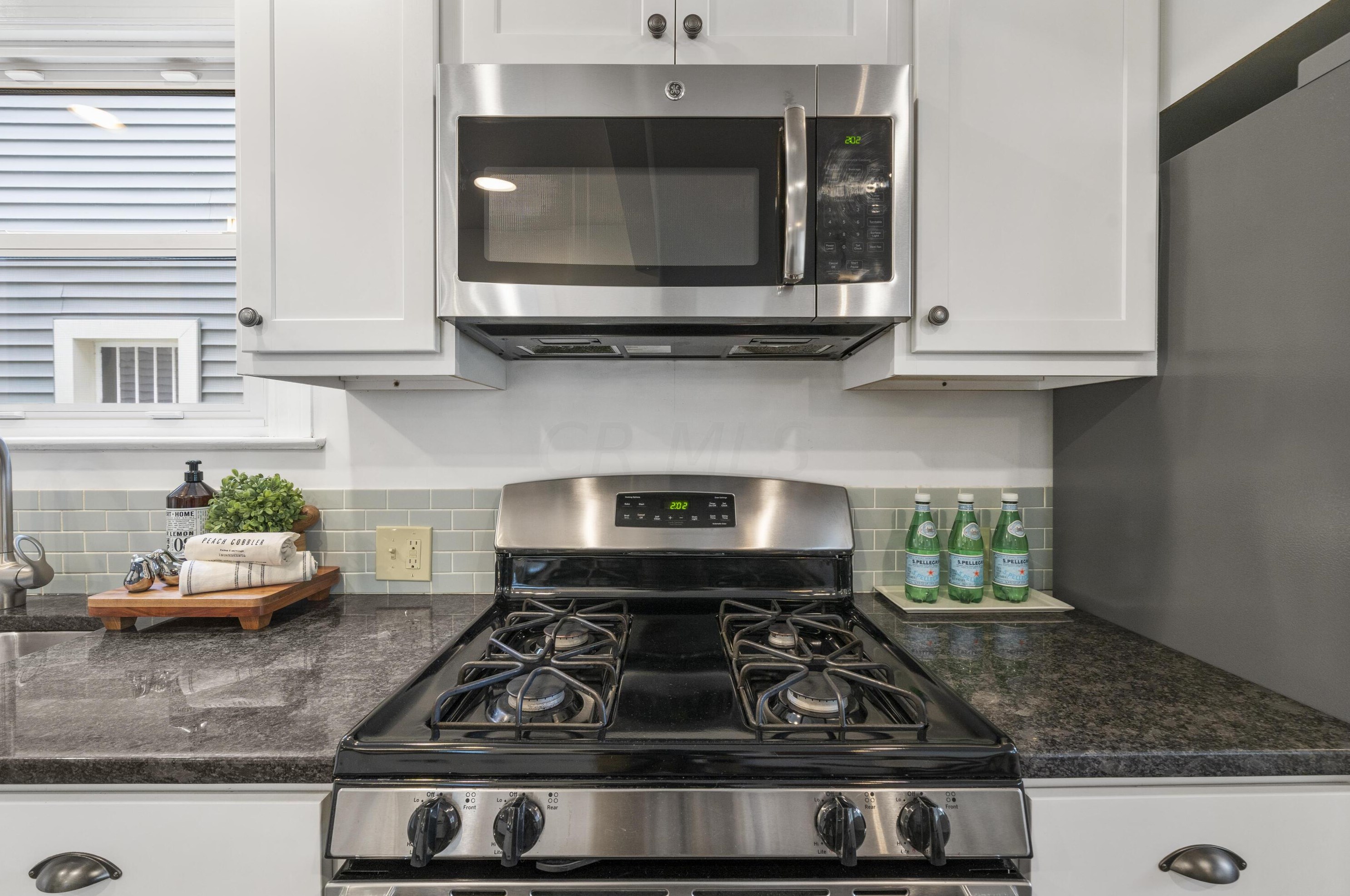 578 Milford Ave, Columbus OH 43202-1313 exterior