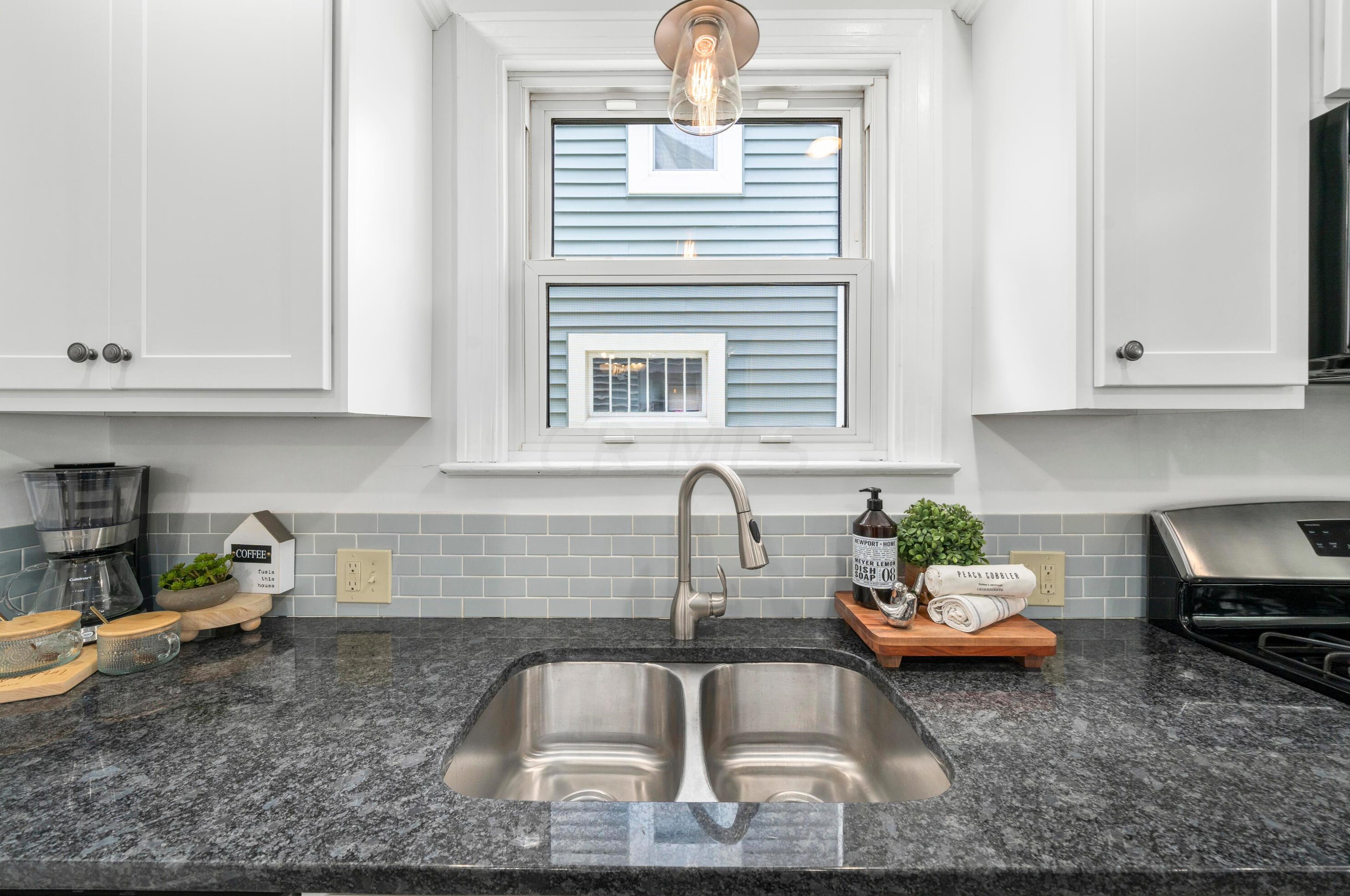 578 Milford Ave, Columbus OH 43202-1313 exterior