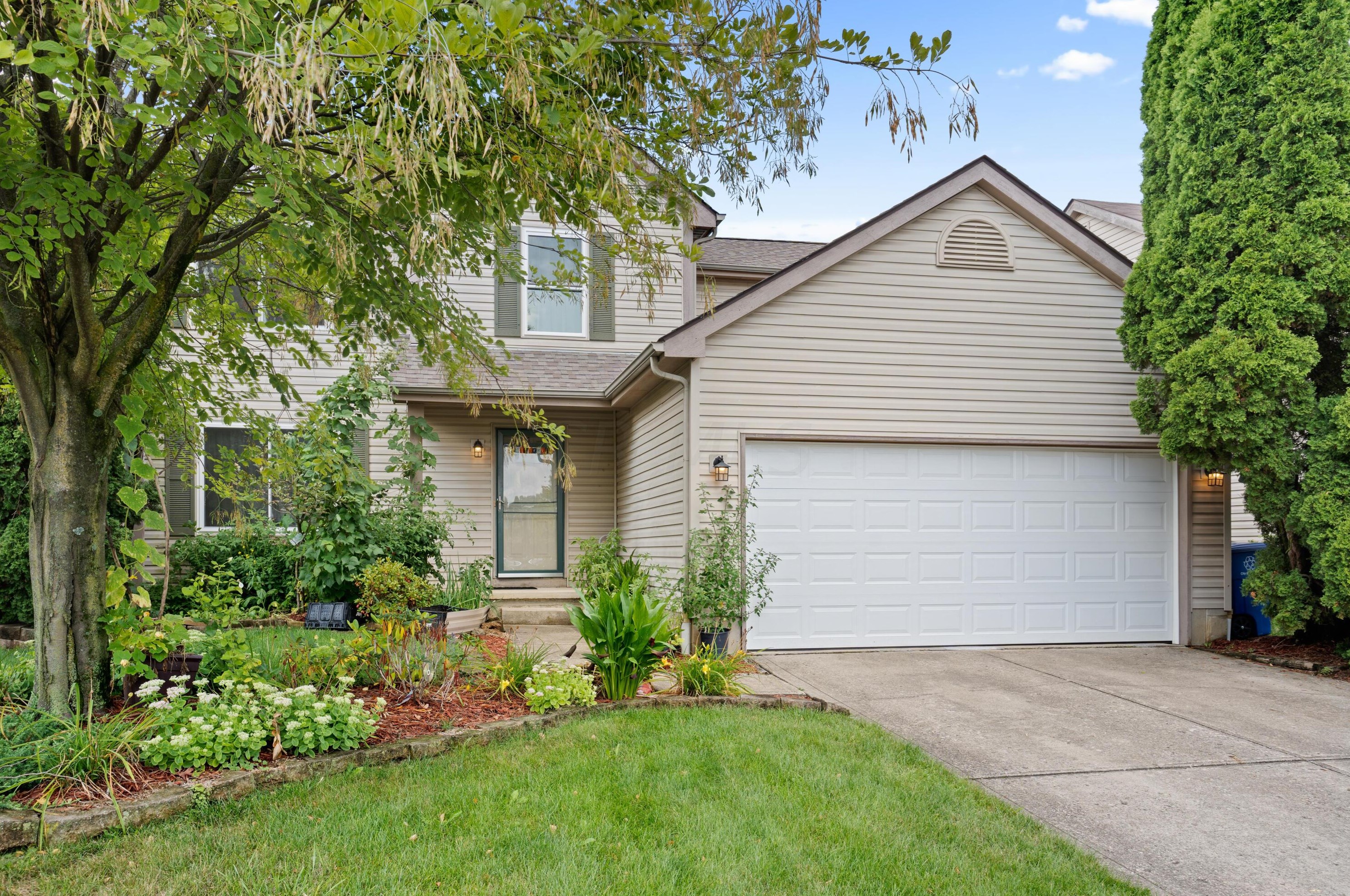 7521 Liberton Pl, Columbus, OH 43085-5739