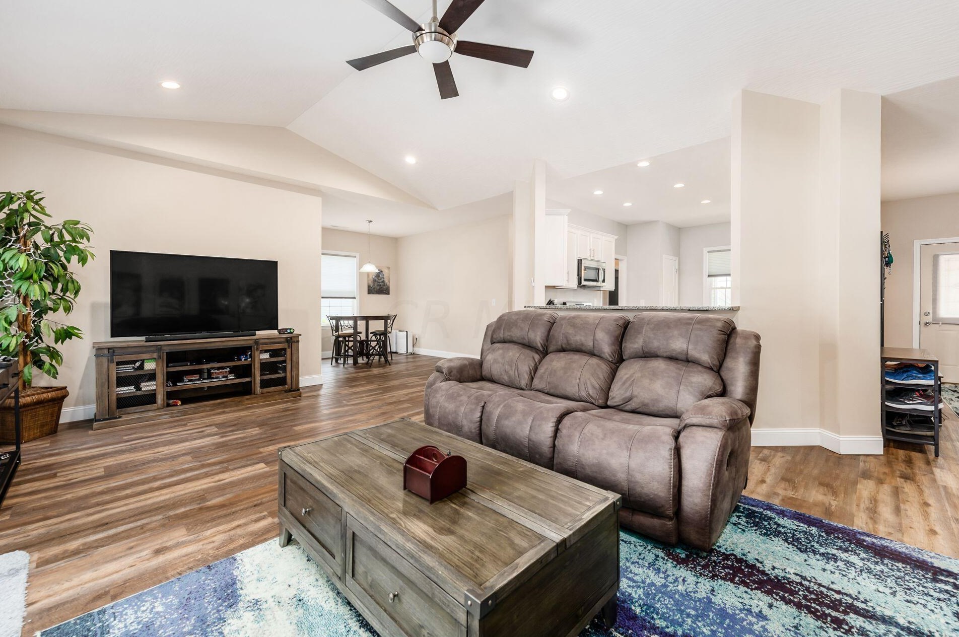 177 Craig Dr, Thornville OH  43076-8036 exterior
