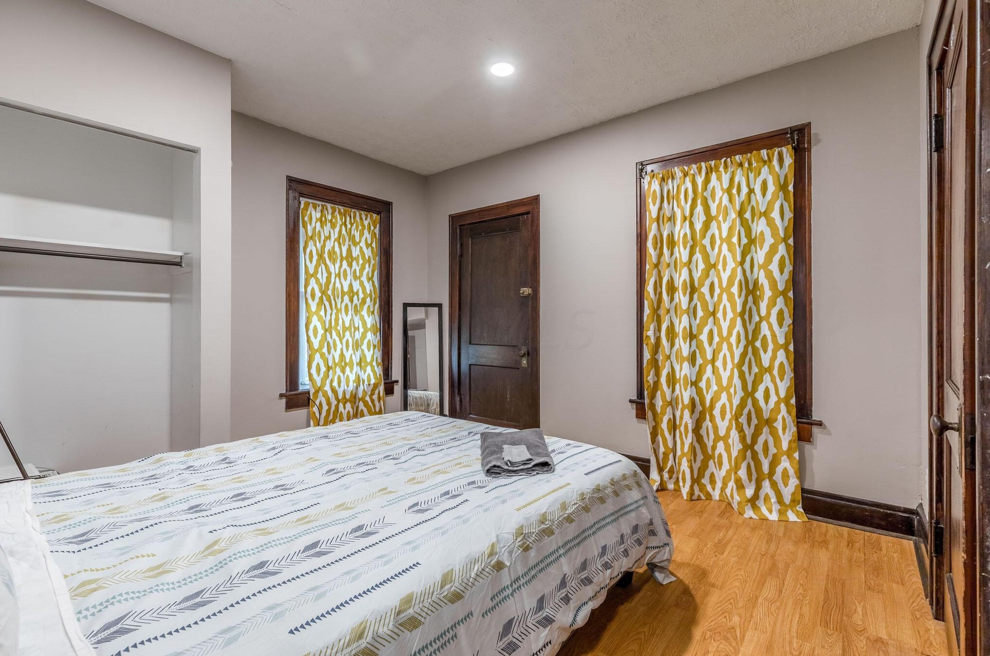 2061 4th St, Columbus OH 43201-1327 exterior