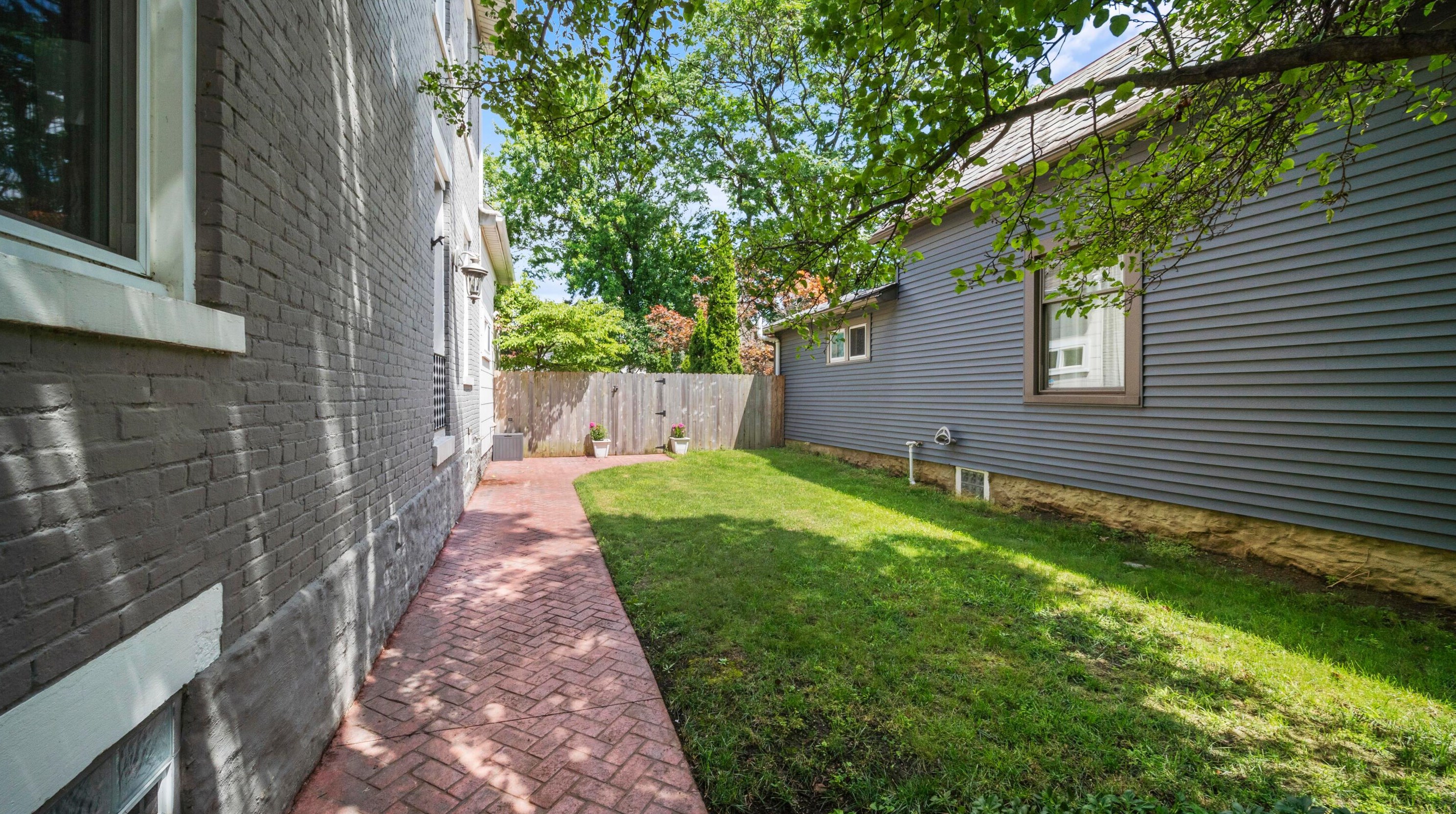 516 Forest St, Columbus OH  43206-2373 exterior