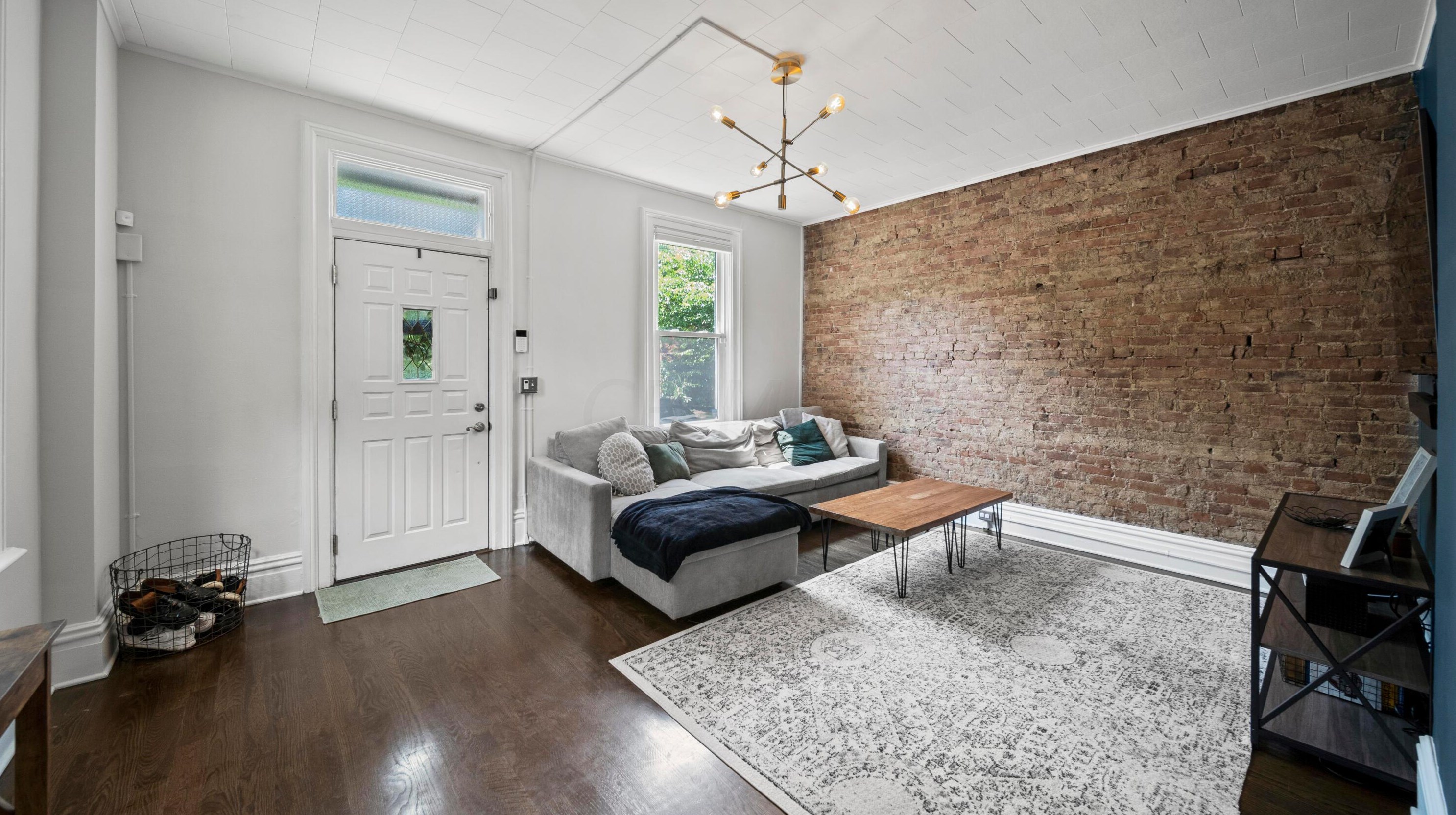 516 Forest St, Columbus OH  43206-2373 exterior