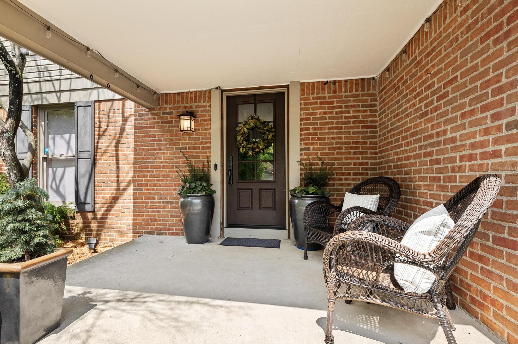 6720 Amur Dr, Columbus, OH 43235-4285