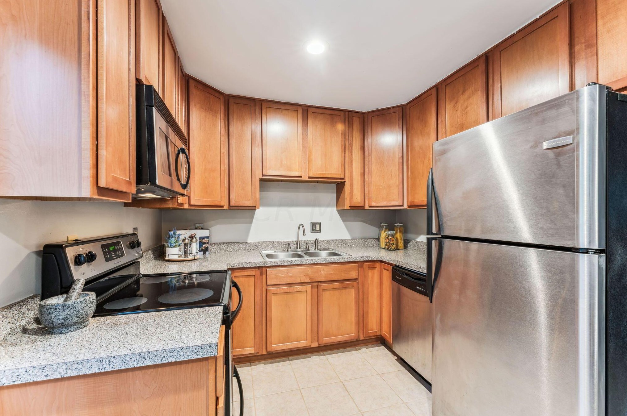 3048 Dorris Ave, Columbus OH 43202-1962 exterior