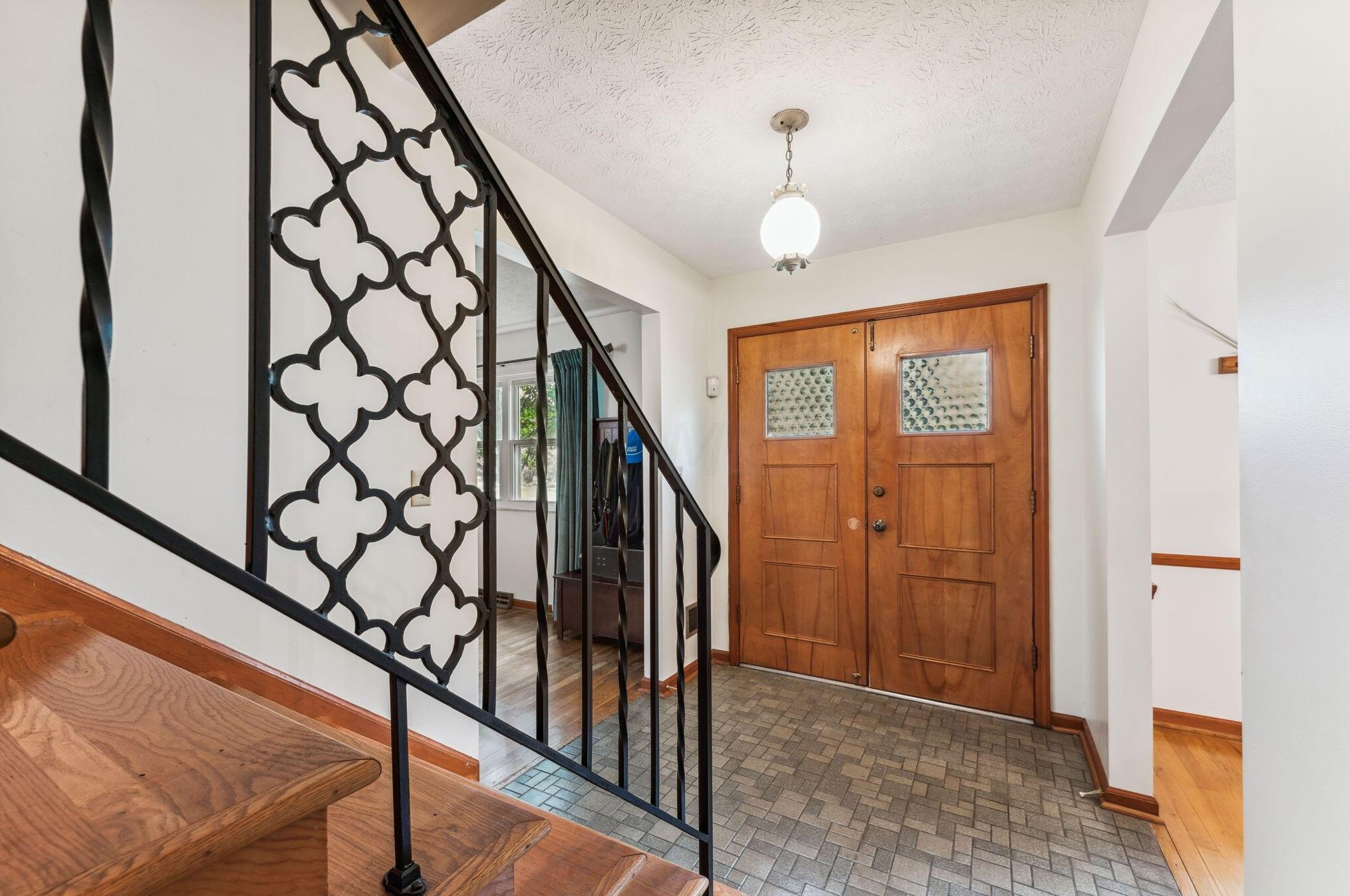 240 Eastmoor Blvd, Columbus OH  43209-2020 exterior