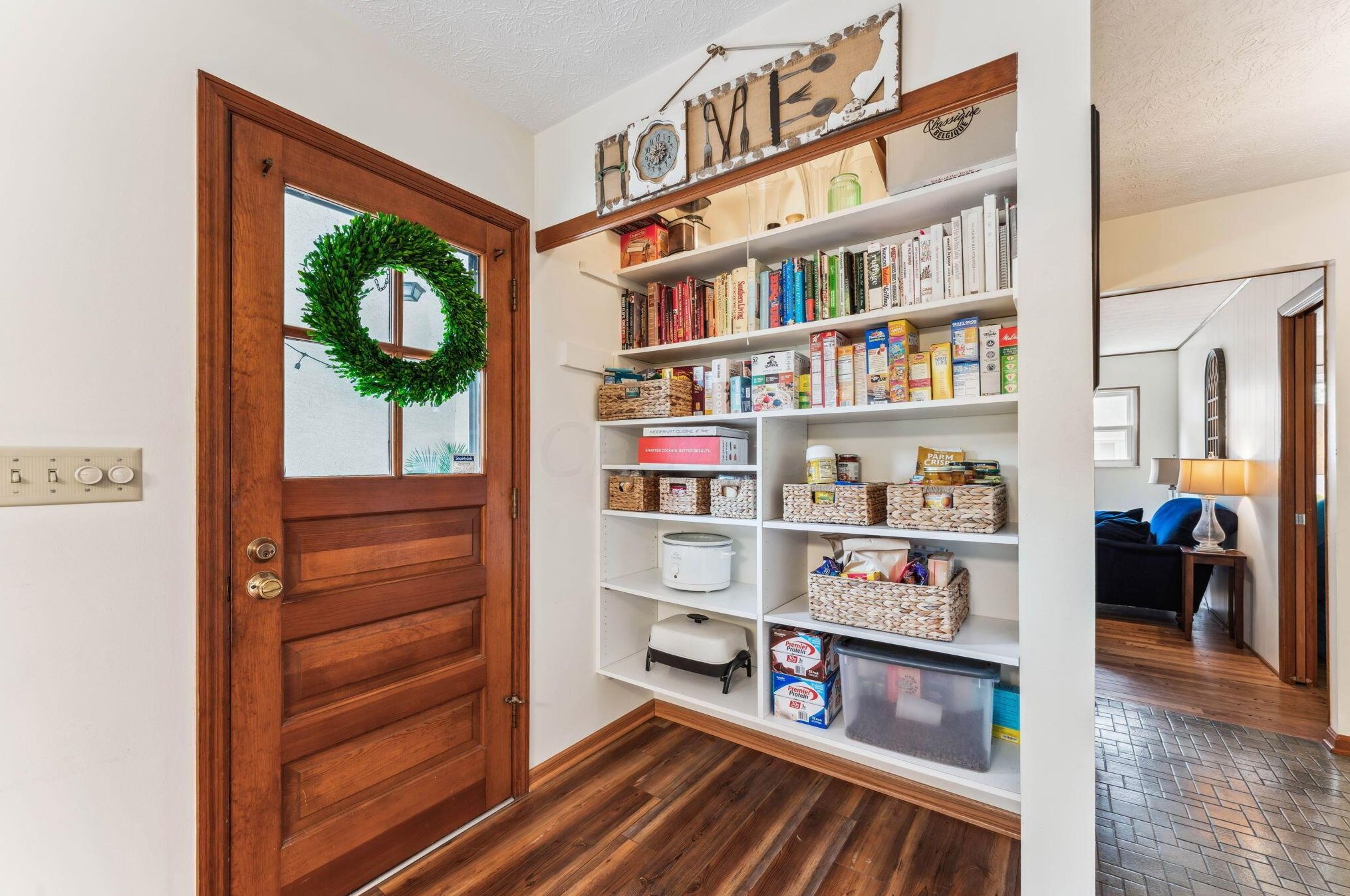 240 Eastmoor Blvd, Columbus OH  43209-2020 exterior