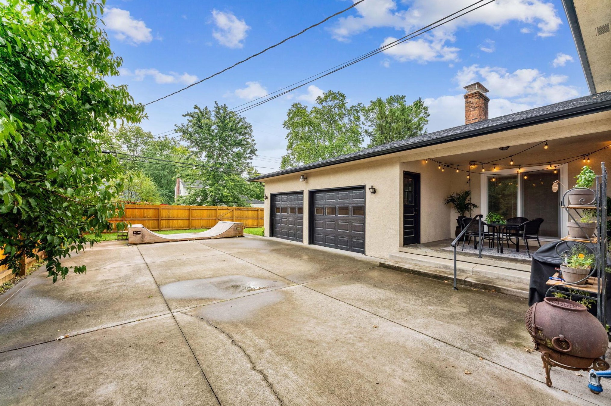 240 Eastmoor Blvd, Columbus OH  43209-2020 exterior