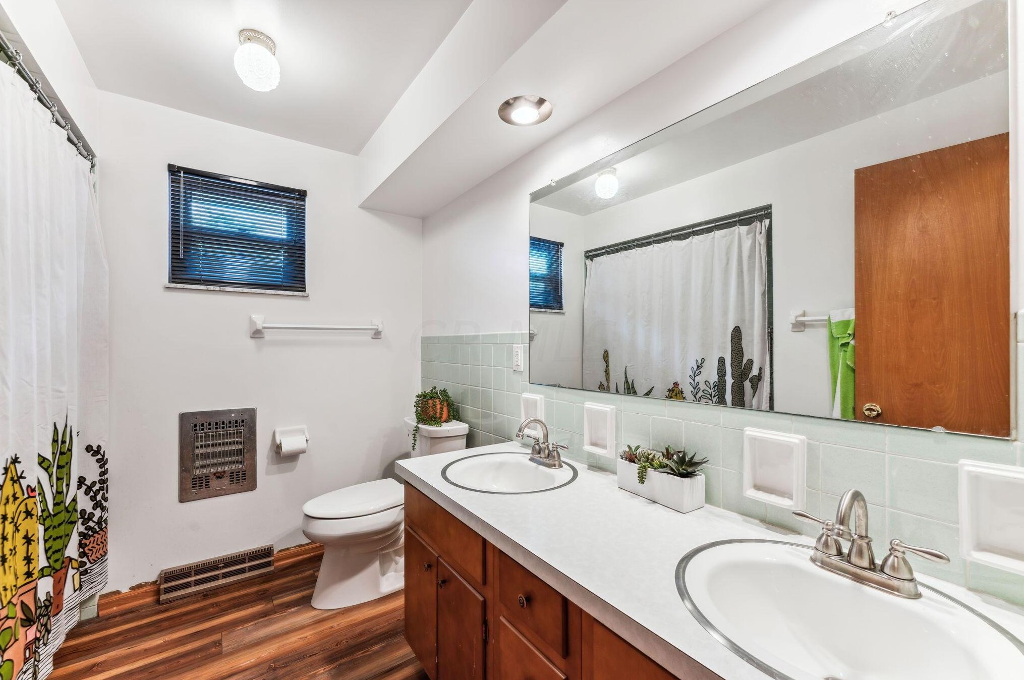 240 Eastmoor Blvd, Columbus OH  43209-2020 exterior