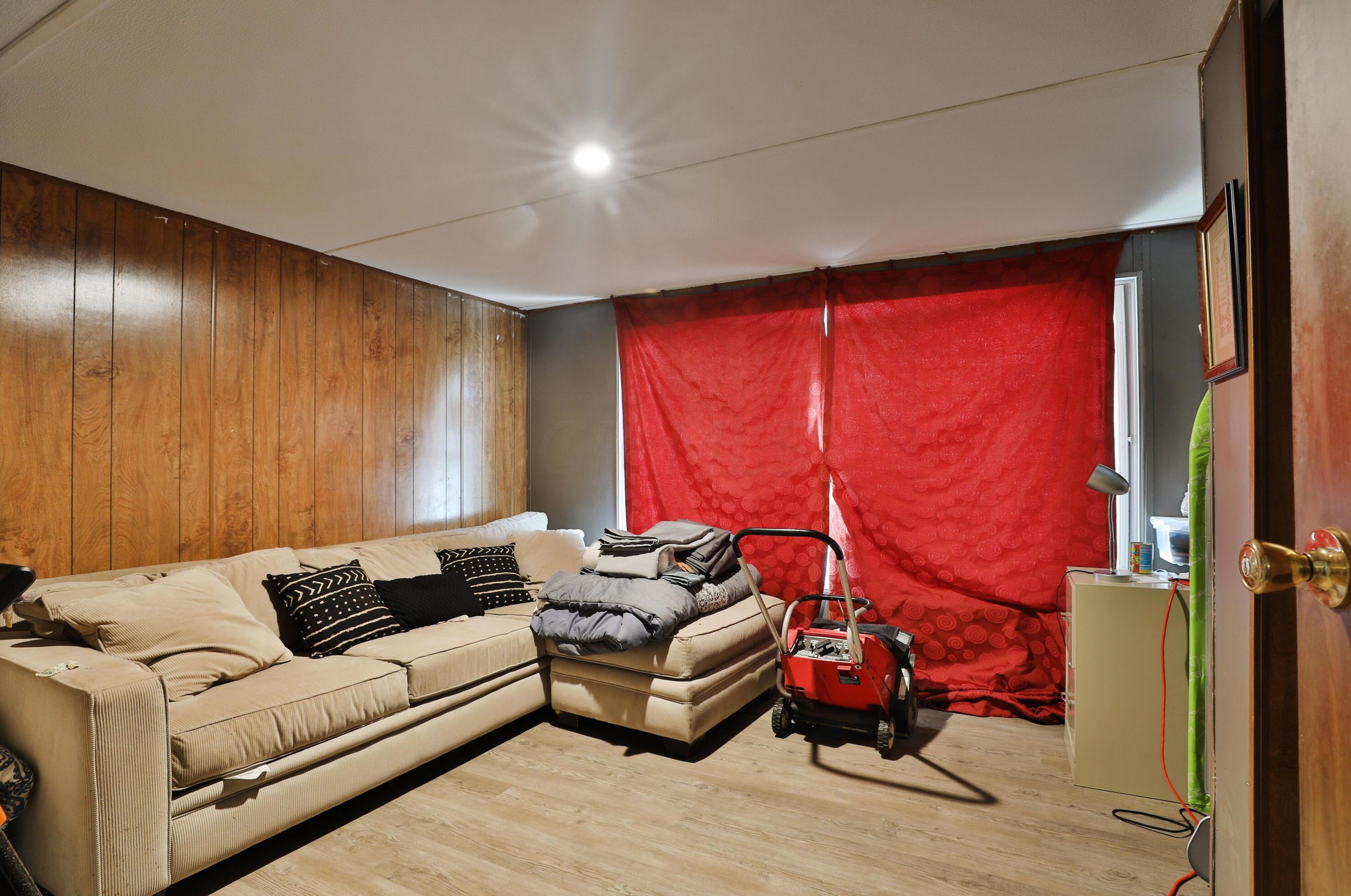 1598 Anchor Dr, Columbus OH 43207-1501 exterior