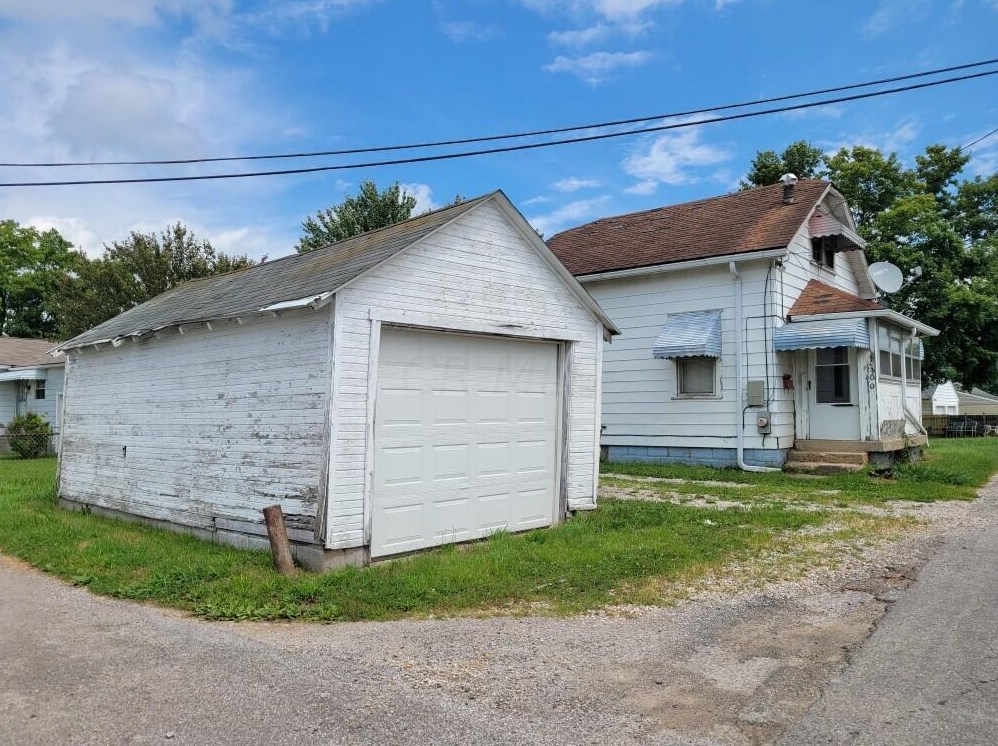 1300 Wheeling St, Lancaster, OH 43130-3355