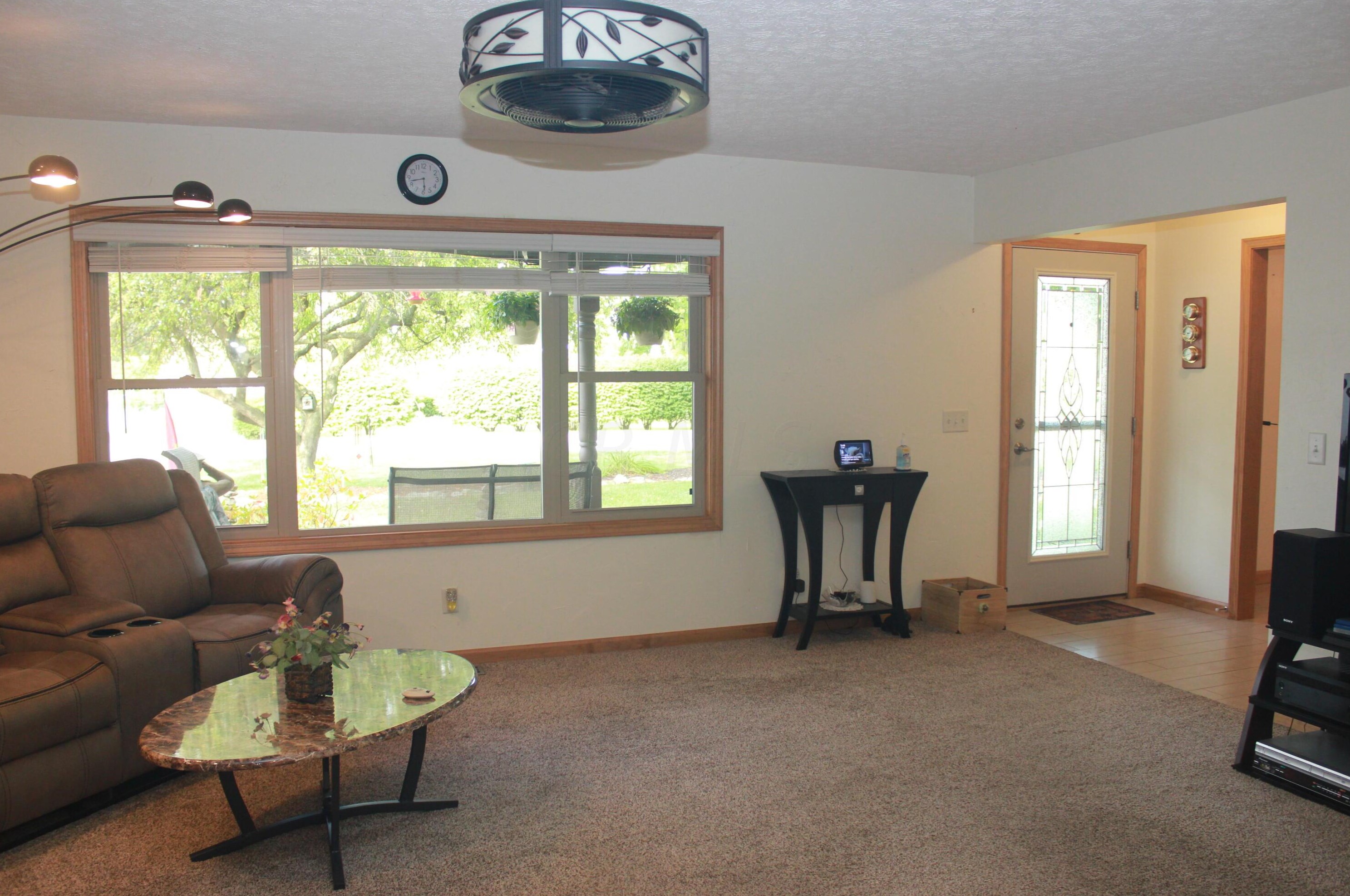 2326 Pawnee Dr, London OH  43140-9018 exterior