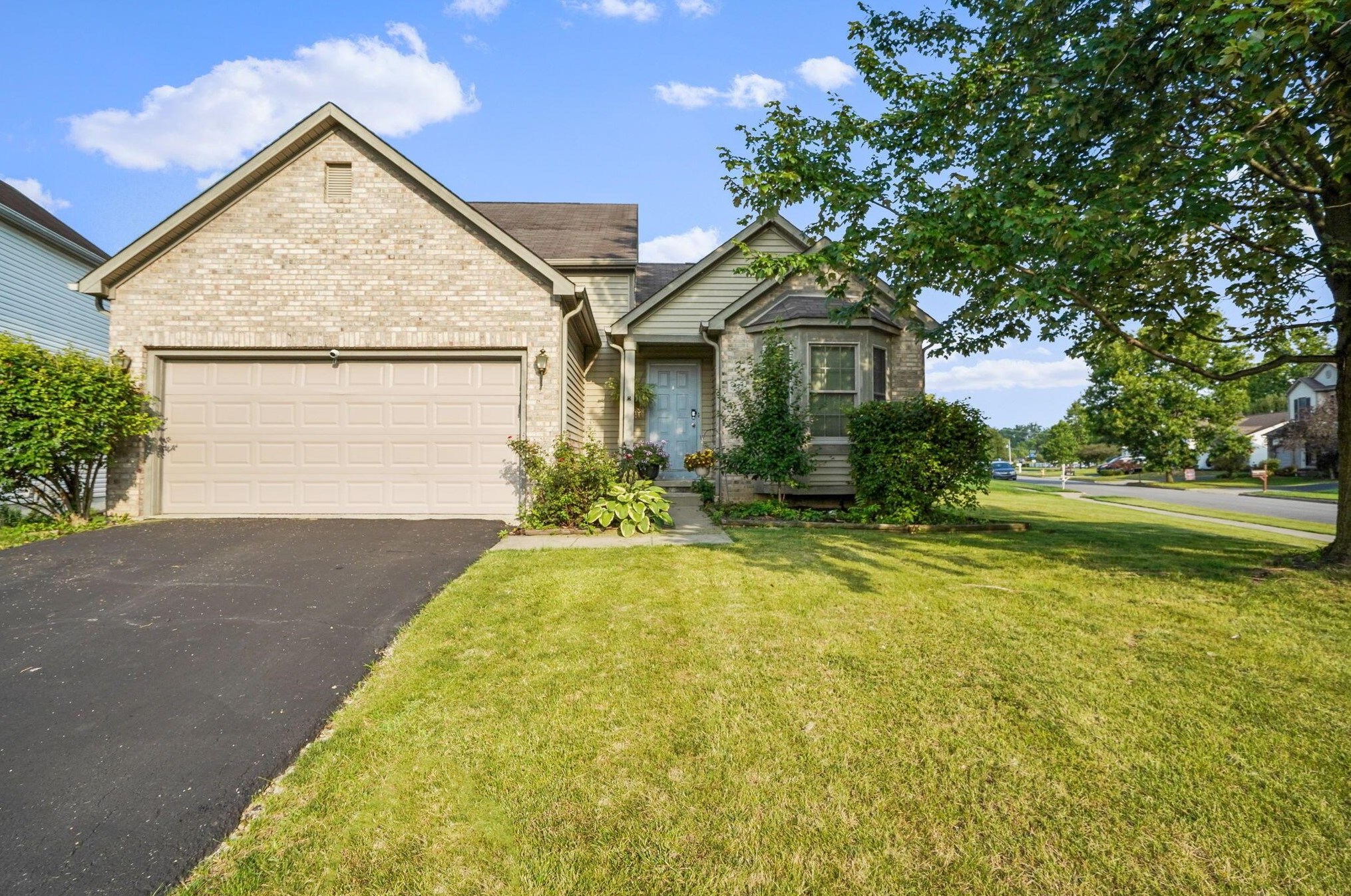 5571 Cedardale Dr, Westerville, OH 43081-9636