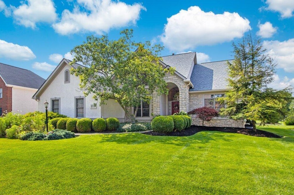 8512 Fallgold Ln, Westerville, OH 43082-8670
