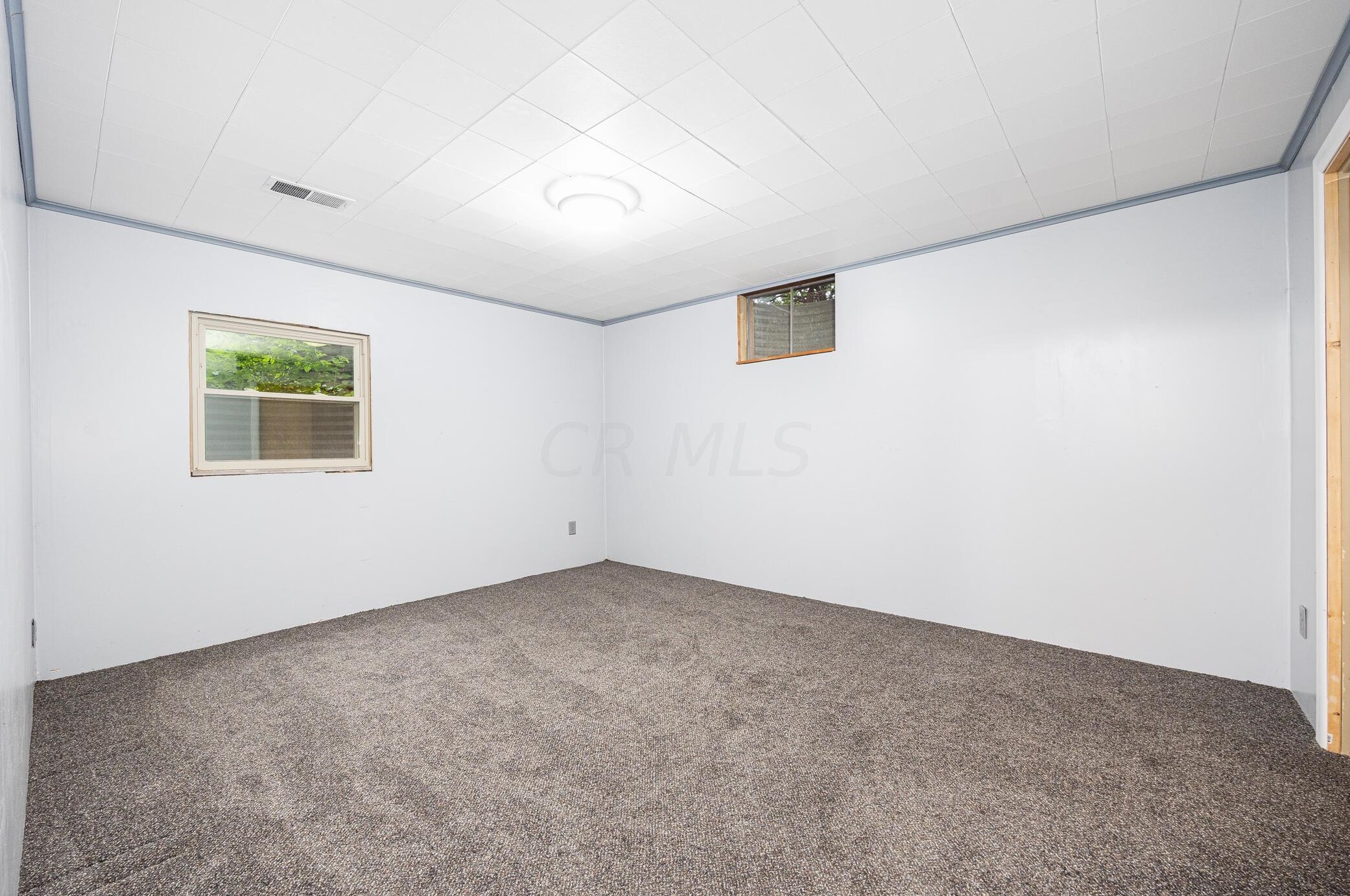 400 Schreyer Pl, Columbus OH 43214-2213 exterior