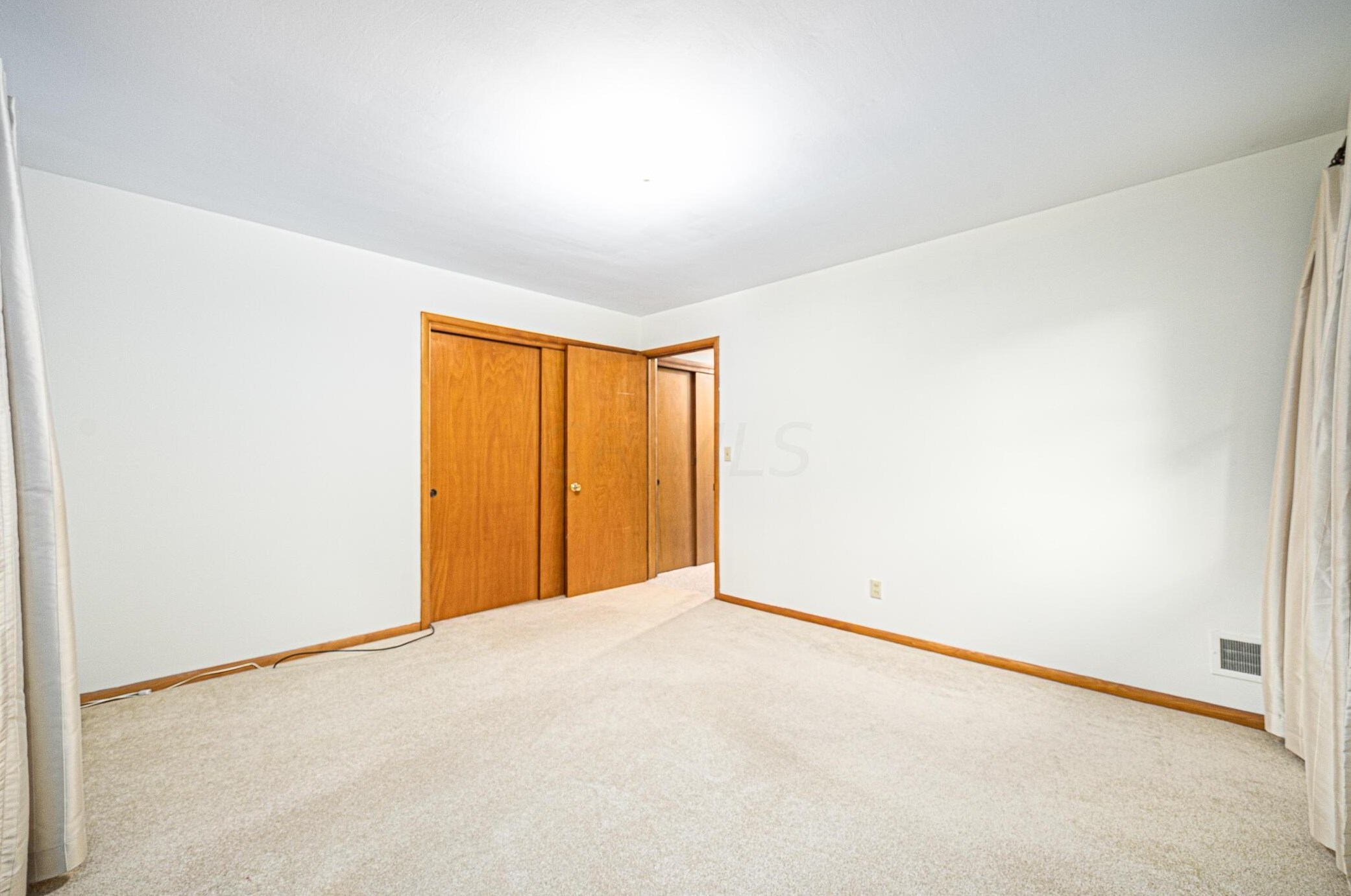 400 Schreyer Pl, Columbus OH 43214-2213 exterior