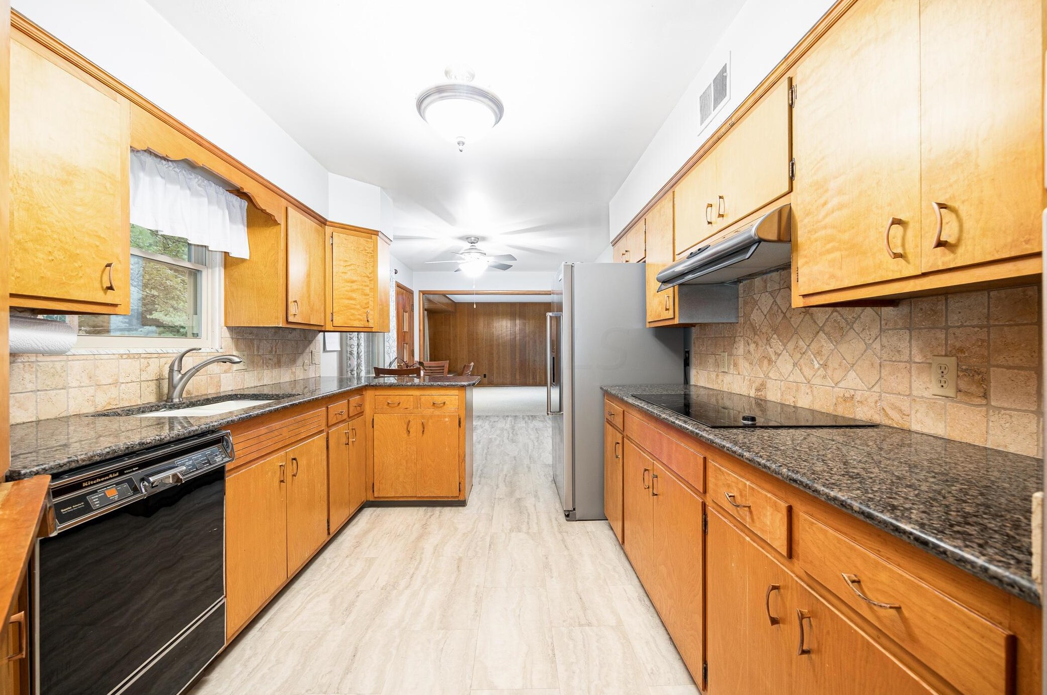 400 Schreyer Pl, Columbus OH 43214-2213 exterior