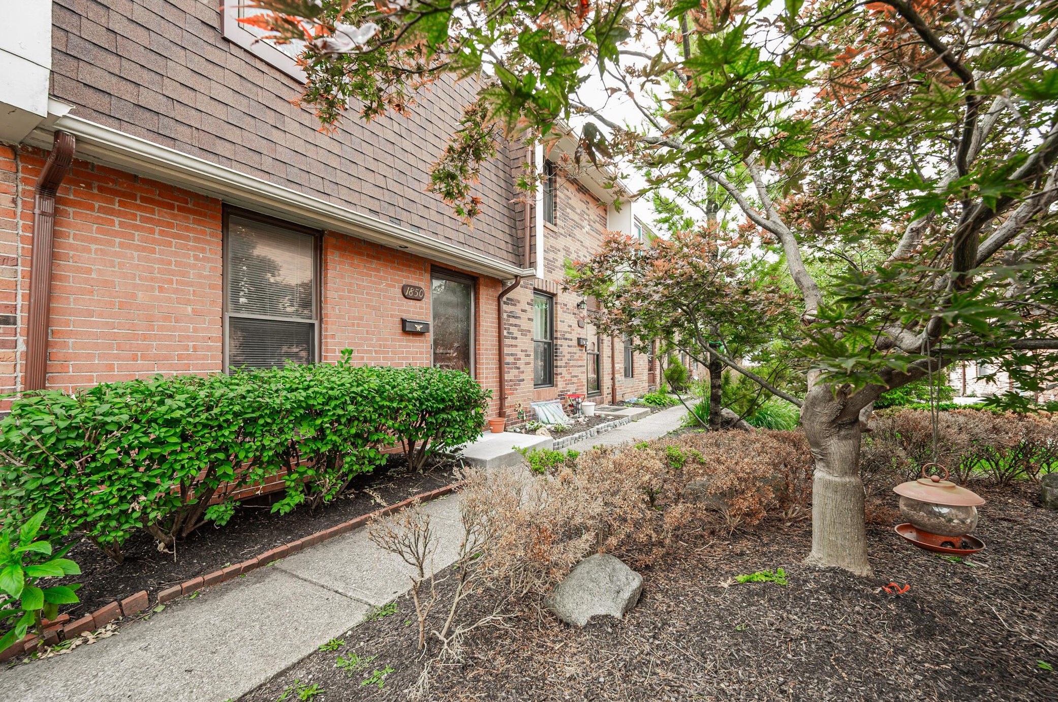 1850 Willoway Cir, Columbus, OH 43220-7531