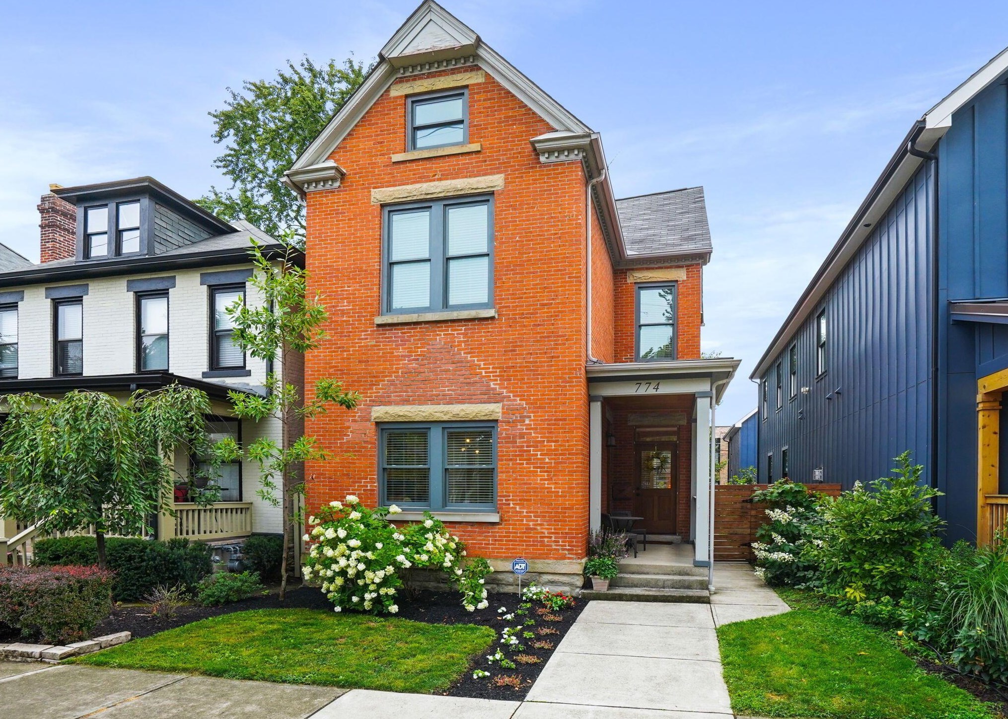 774 Hamlet St, Columbus, OH 43215