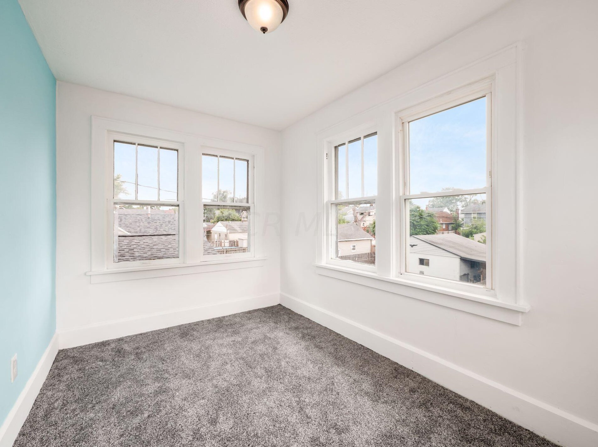 446 Larcomb Ave, Columbus OH 43223-1836 exterior