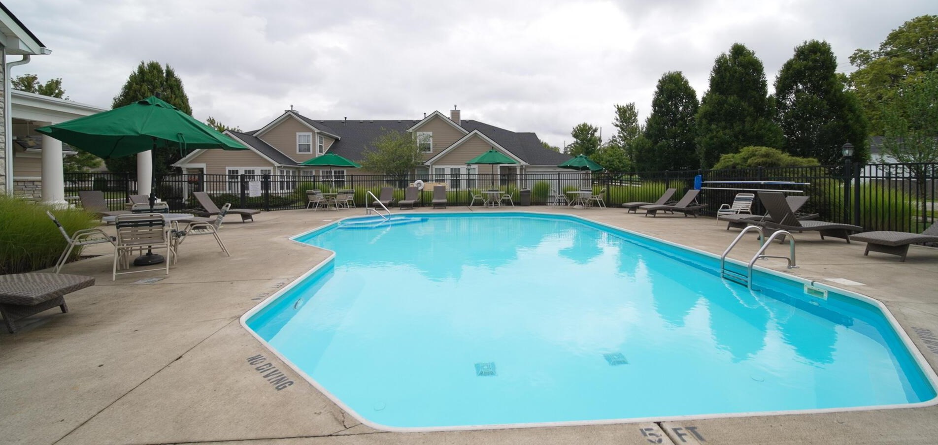 373 Cover Pl, Columbus OH 43235-6452 exterior