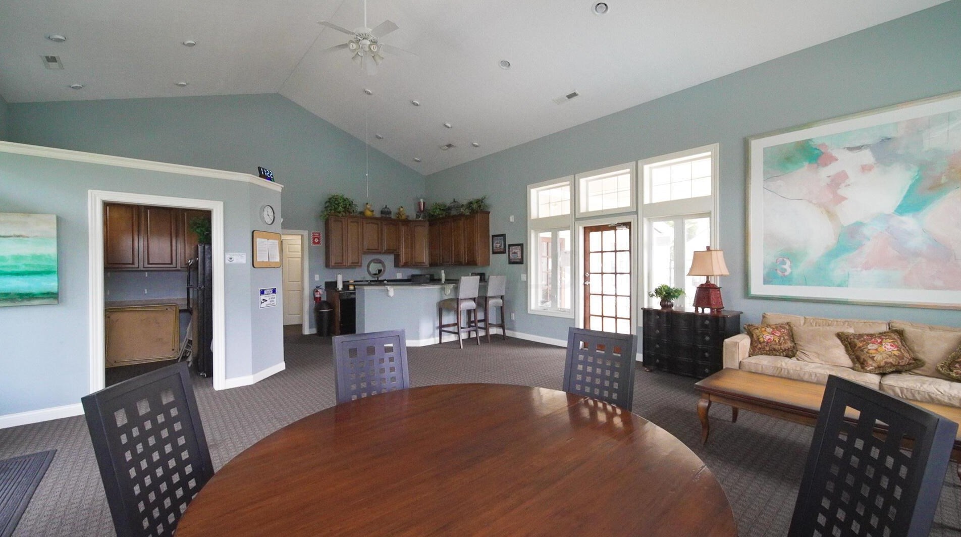 373 Cover Pl, Columbus OH 43235-6452 exterior