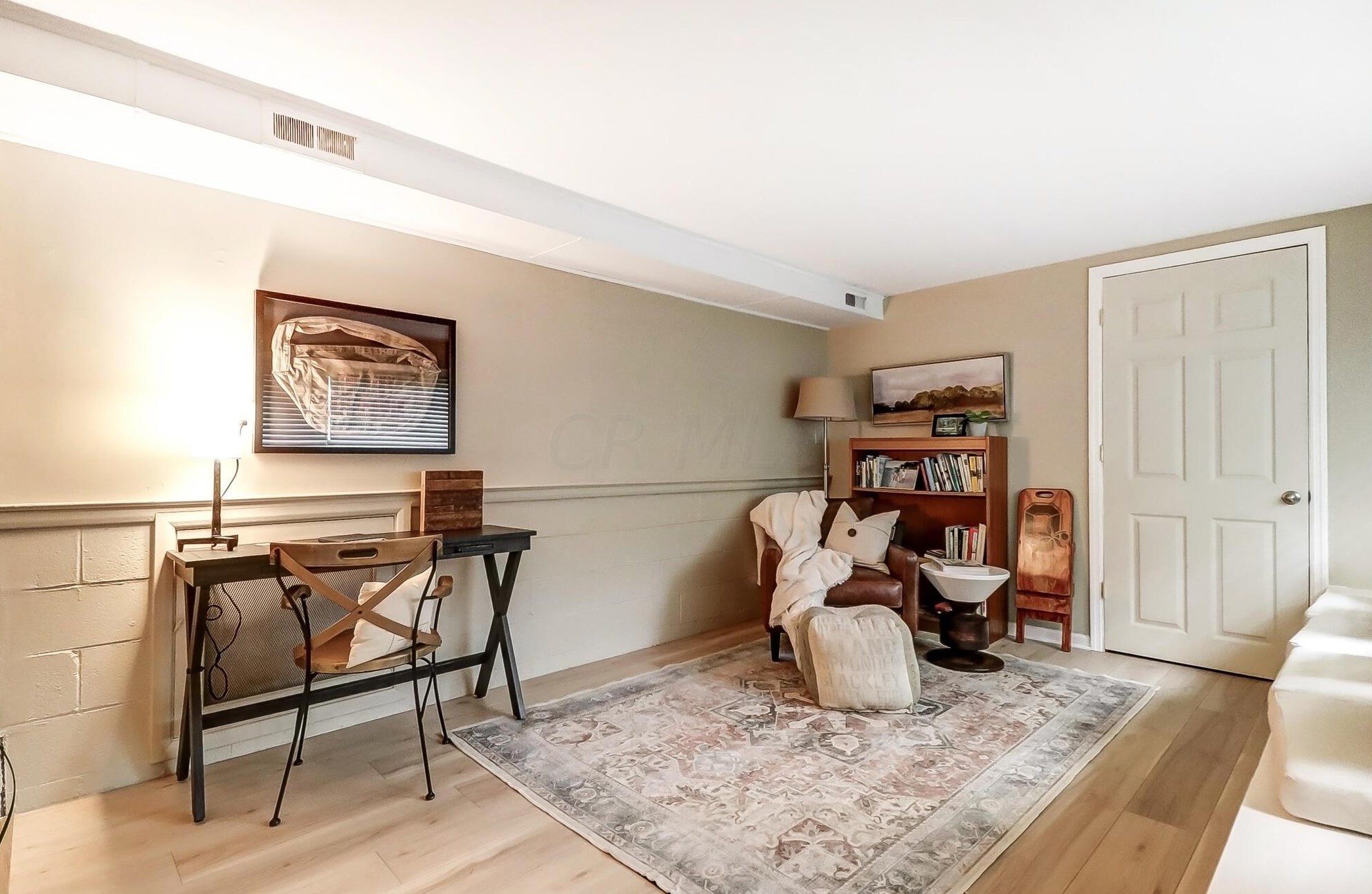 881 Bricker Blvd, Columbus OH 43221-1679 exterior