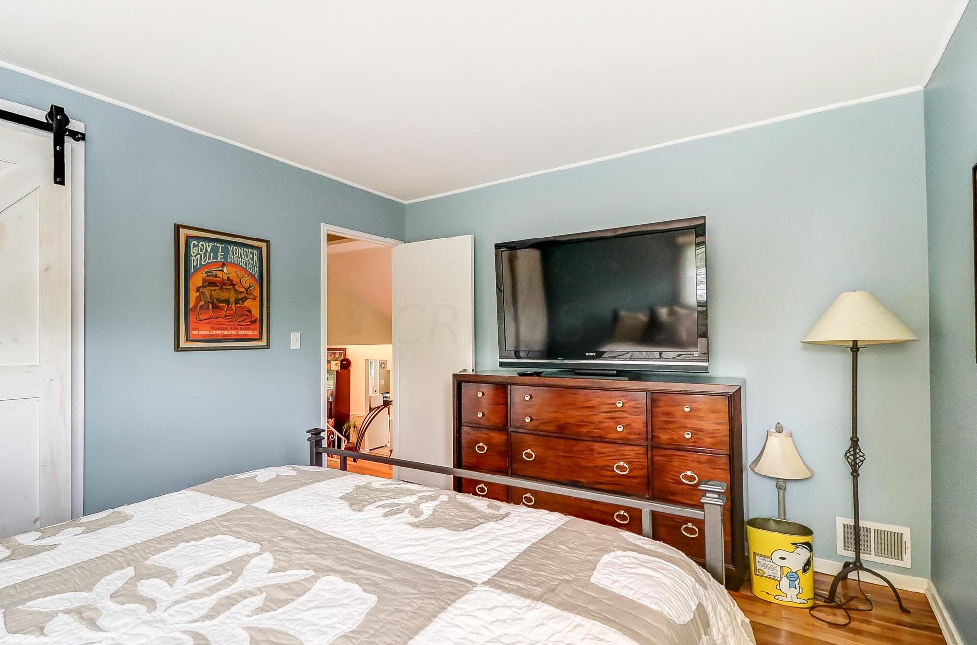 881 Bricker Blvd, Columbus OH 43221-1679 exterior