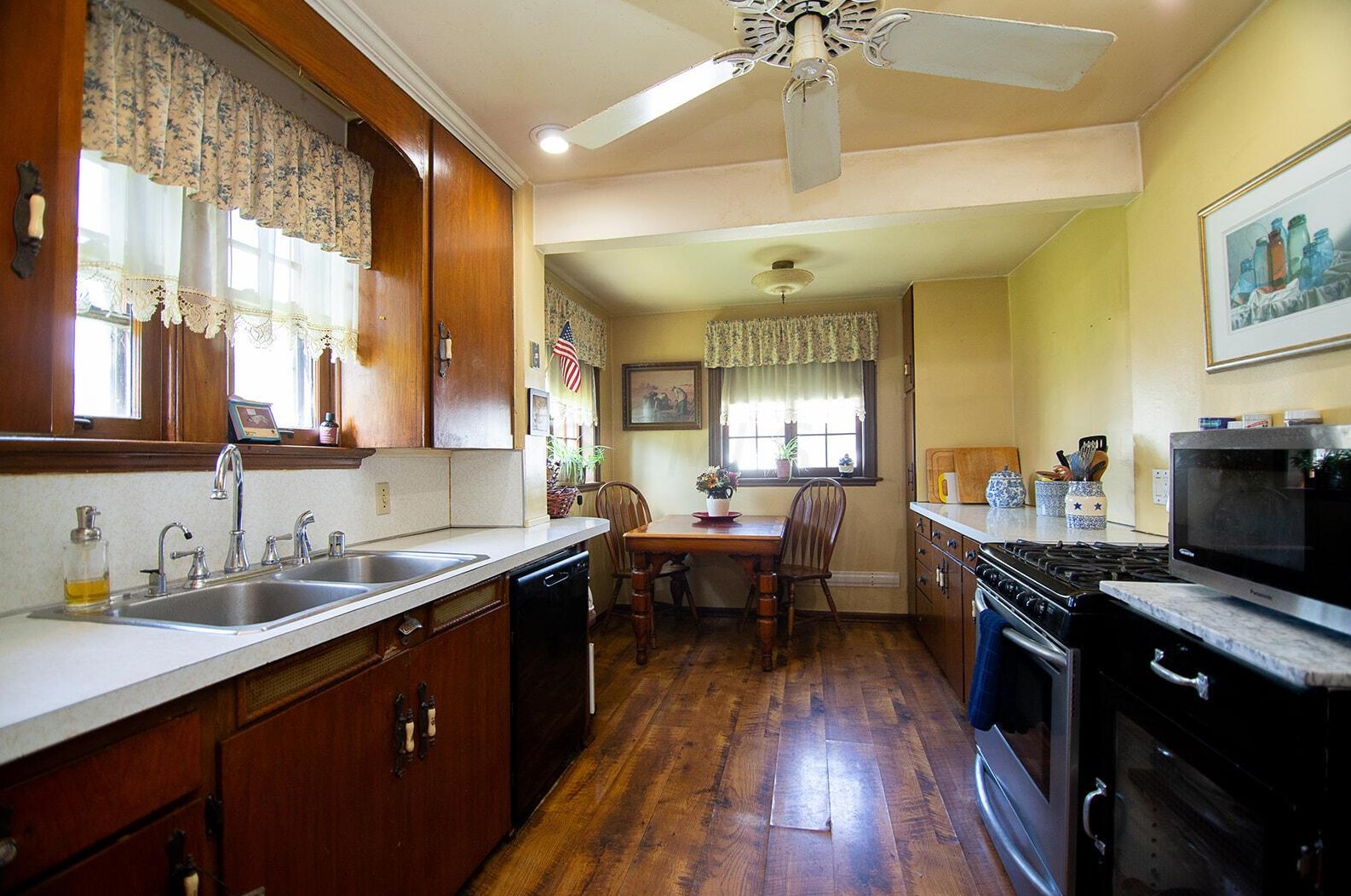 941 Westphal Ave, Columbus OH 43213-2844 exterior