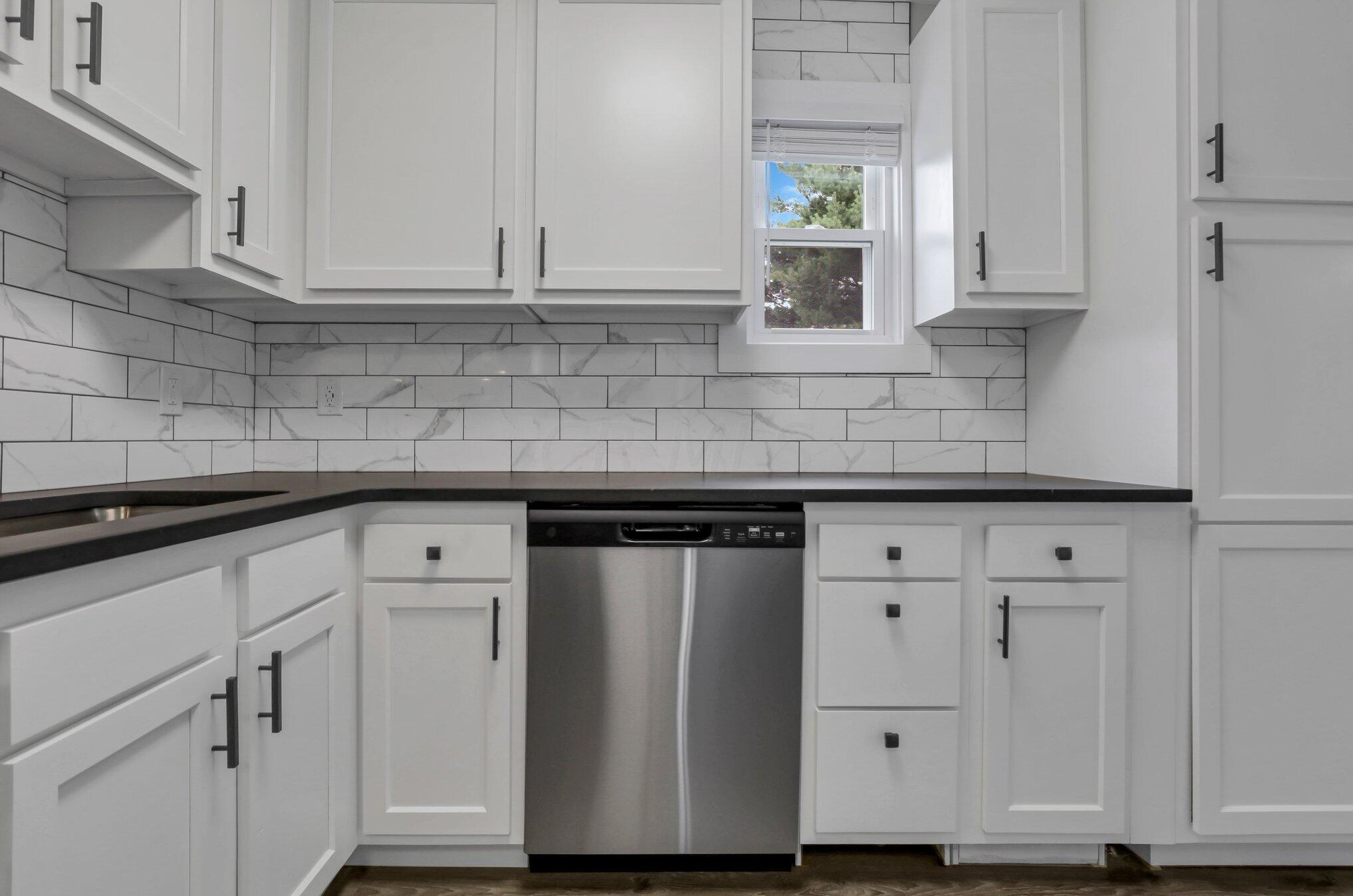 792 Exeter Rd, Columbus OH 43213-2423 exterior